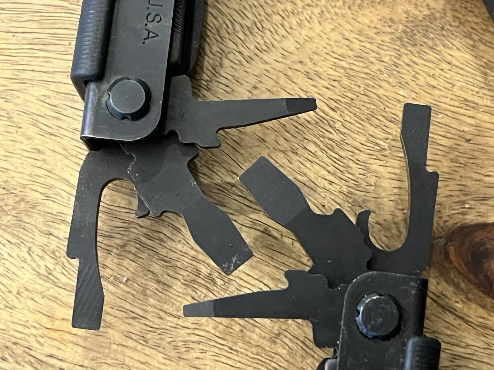 -USA- Gerber Multi Tool MP600 SUPER Nice! w/Gerber Sheath TSA Confiscated Lot 2