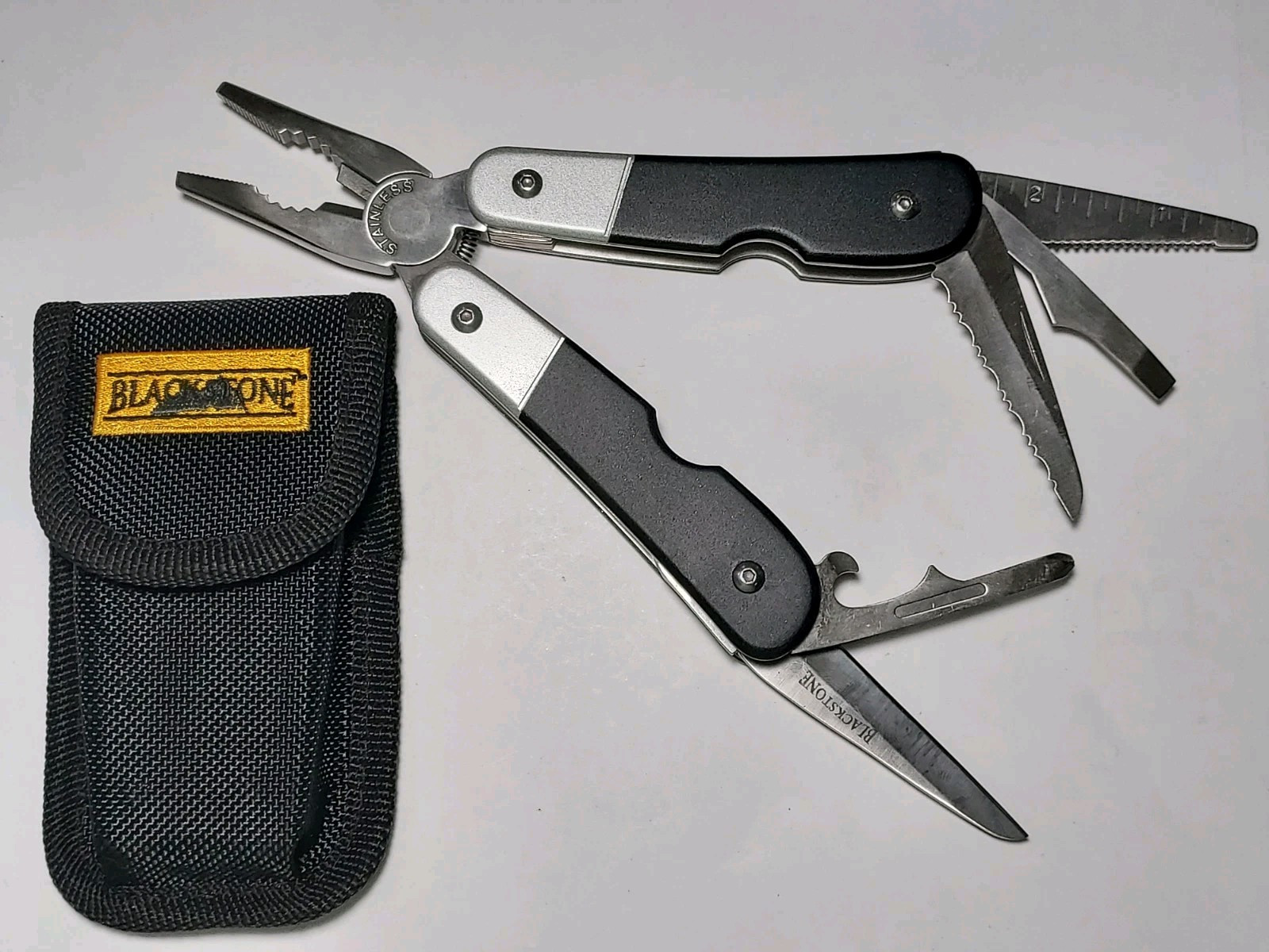 Blackstone Multi Tool with Nylon Pouch – Pliers, Knife, Screwdrivers