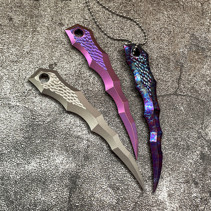 Titanium Alloy Wolf Sting Necklace Pendant Multipurpo Tool Box Opener Tea Needle