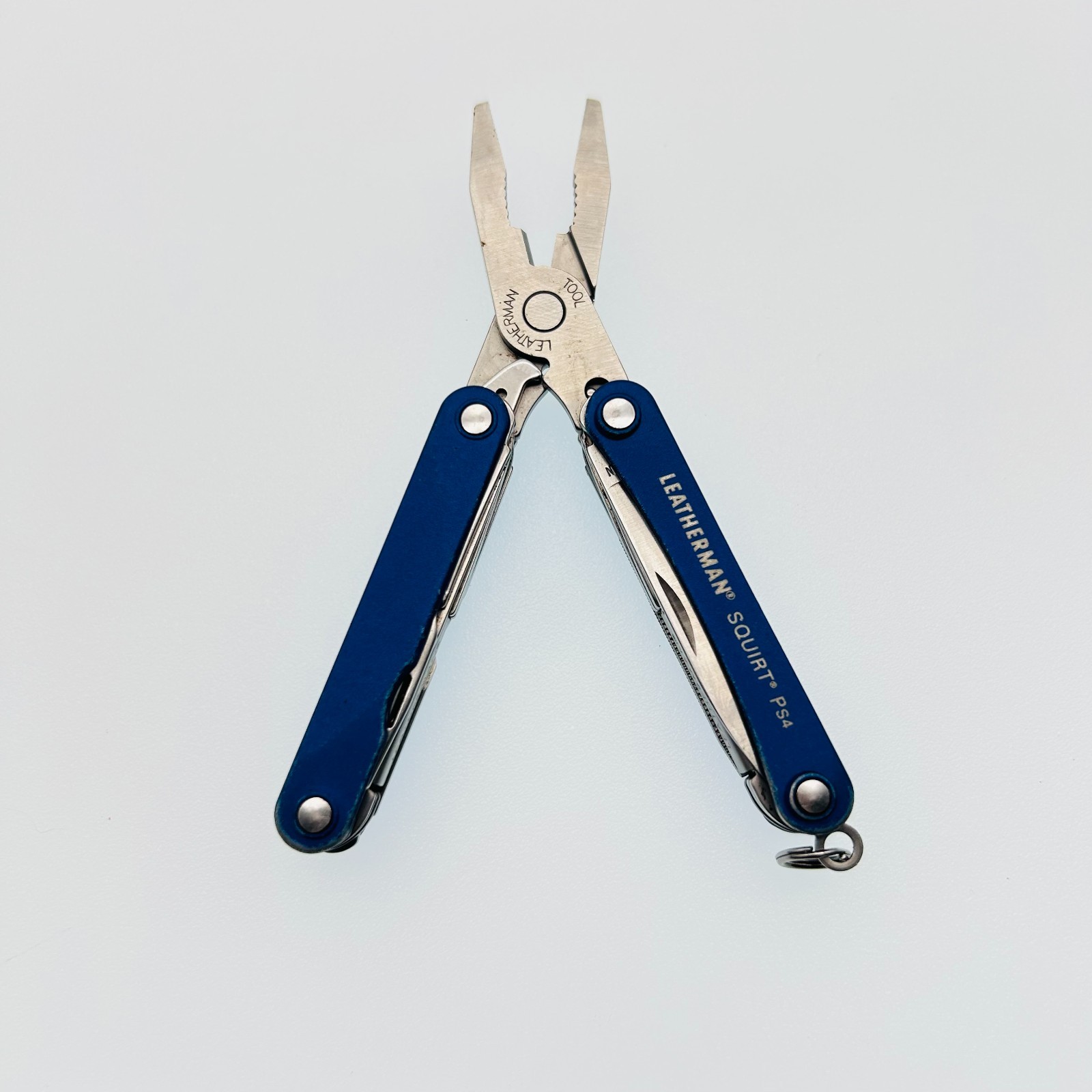 Leatherman Squirt PS4 BLUE – 8-in-1 Keychain Multi-Tool Discontinued (CODE58)