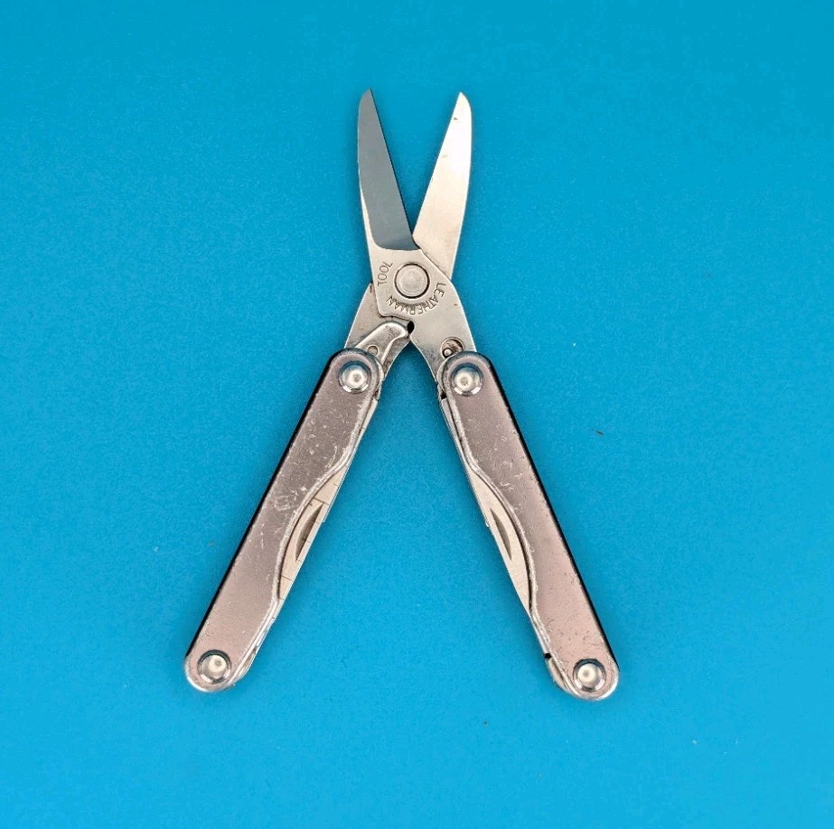 Leatherman Squirt S4 Multi-Tool, Key Ring, Retired, GRAY!