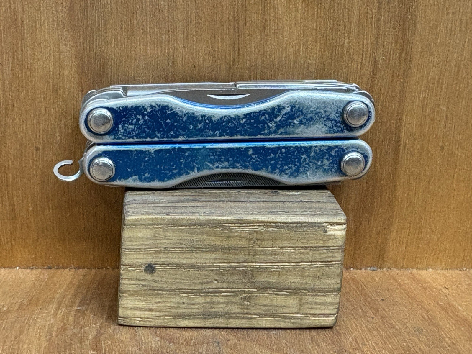 Leatherman Squirt P4 Blue Plier Multi-Tool Key Ring USA Retired GREAT!