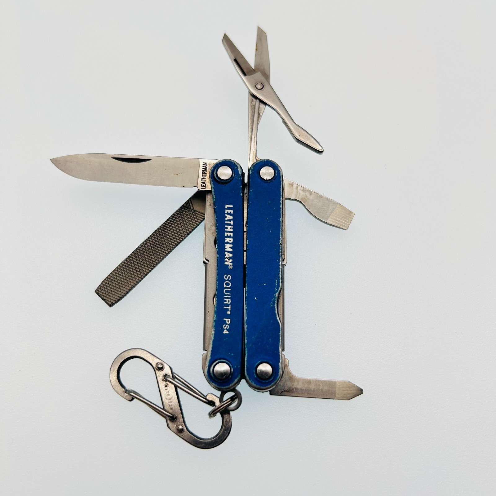 Leatherman Squirt PS4 BLUE – 8-in-1 Keychain Multi-Tool Discontinued (CODE32)