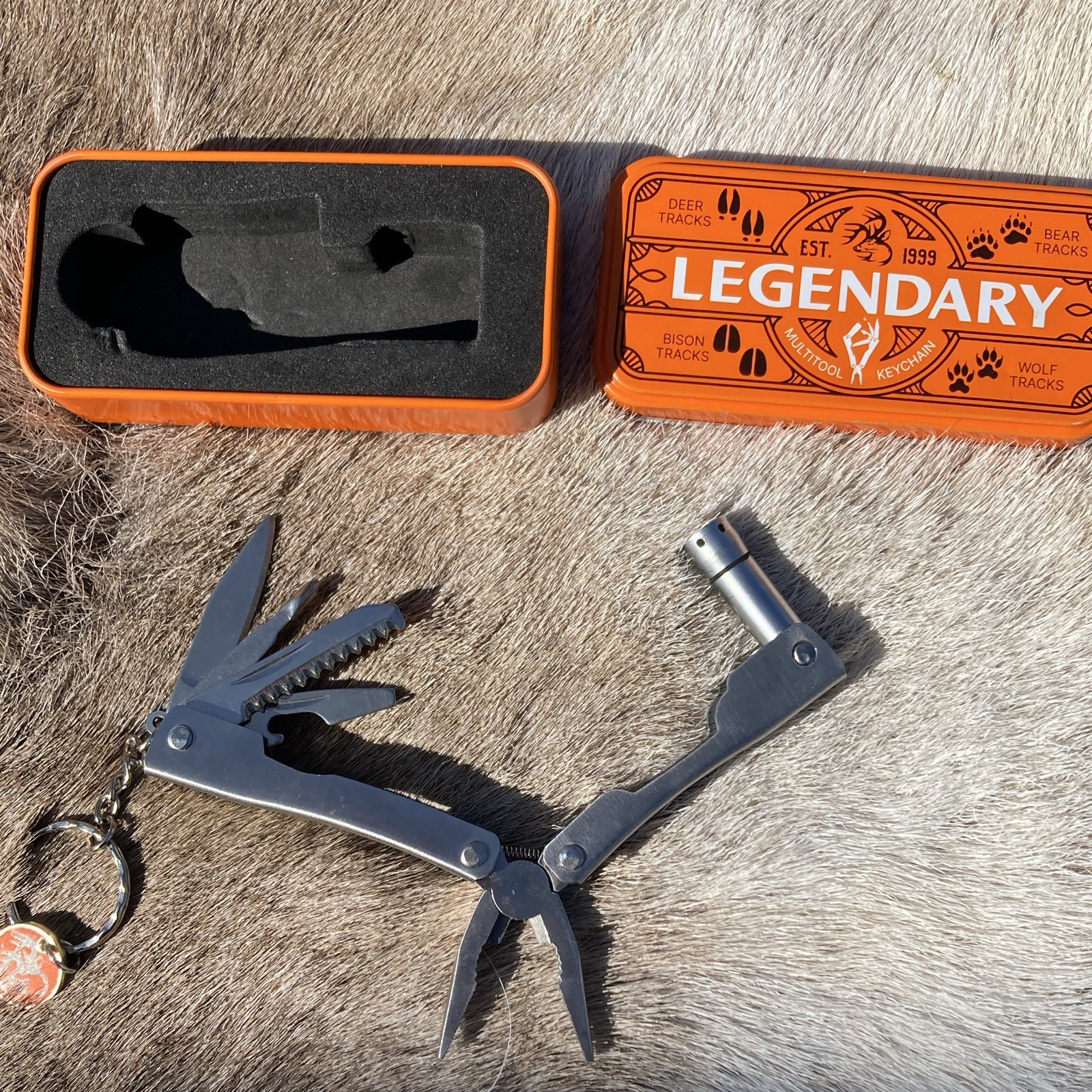Legendary Whitetails Multi-Tool Keychain, 6 Tools, Silver Metal