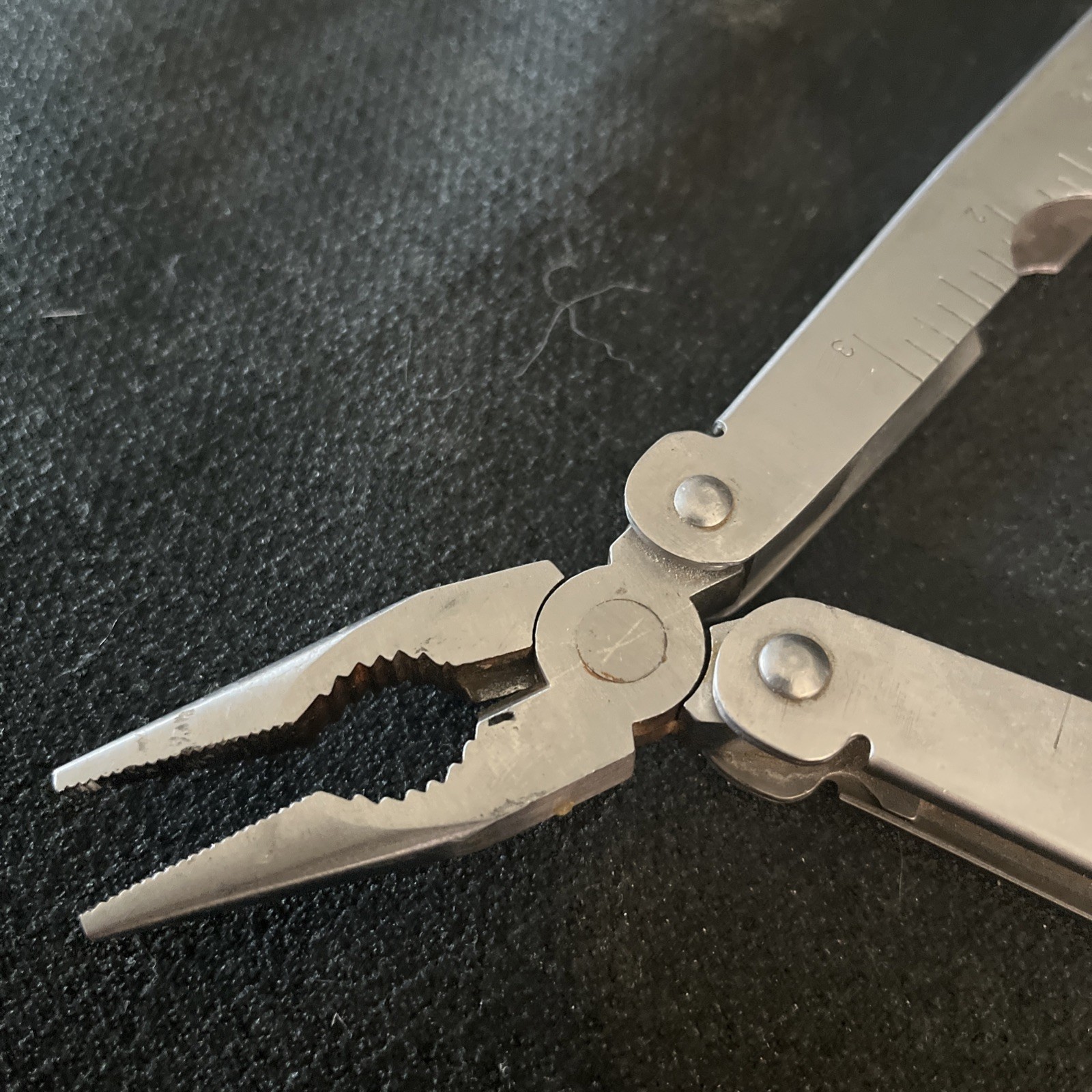 Winchester Stainless Steel Multi-Tool Pliers Serrated Knife Sheath 4 1/2”