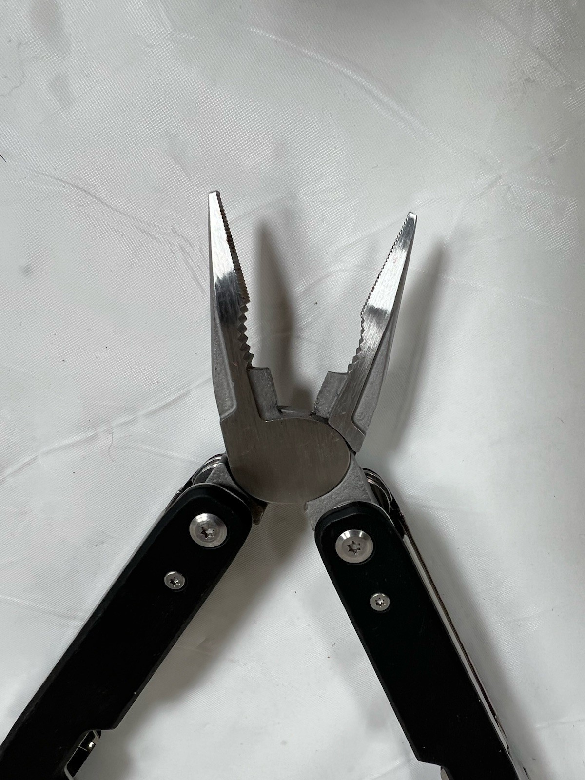 MOSSY Oak Multi-tool Pliers Pocket Knife Camping Tool Hiking Gear.