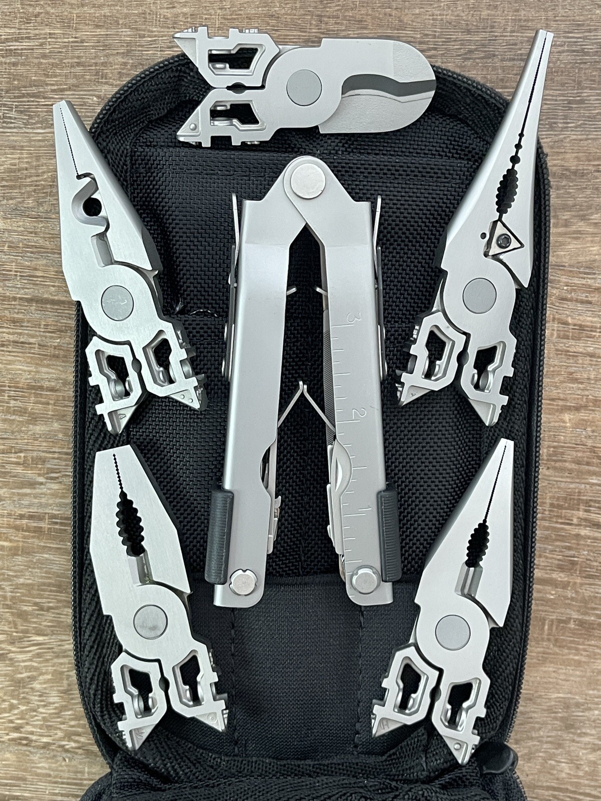 Gerber Evolution MP650 multi plier Military variant with full set of 5 heads.