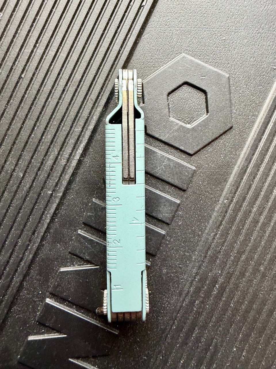 Leatherman Micra 10-in-1 Multitool Anodized Aluminum – Arctic Blue (w/ XL ring)