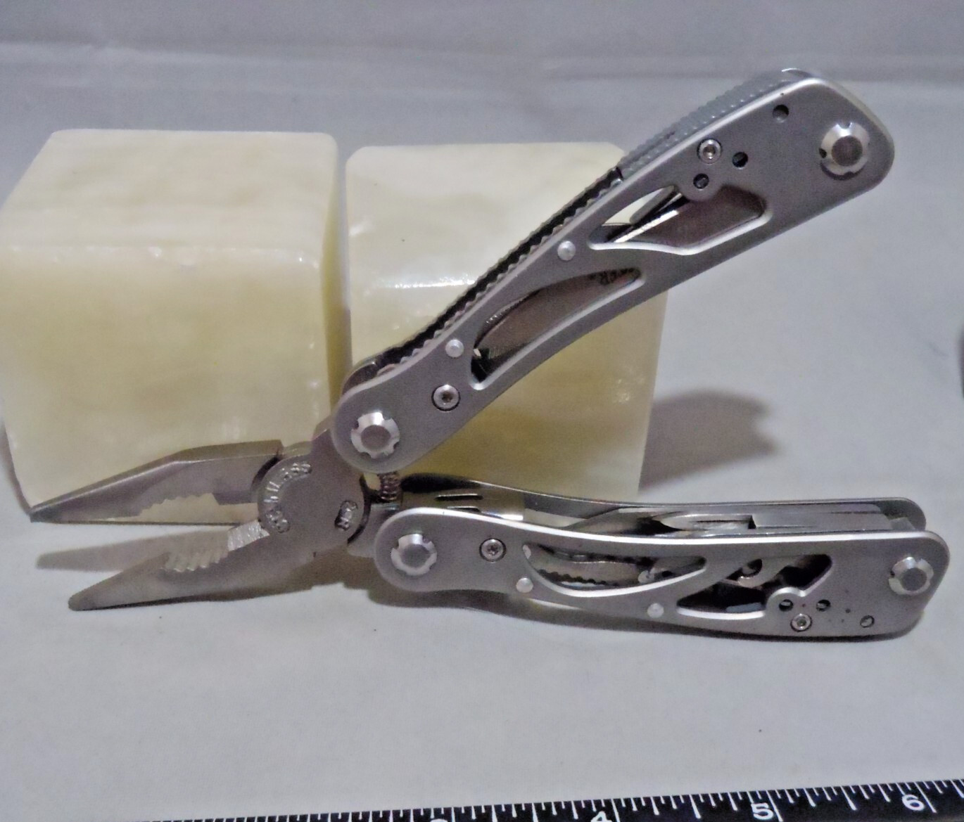 Winchester Folding Multi-Tool Utility Knife Pliers,etc model 4661217A2