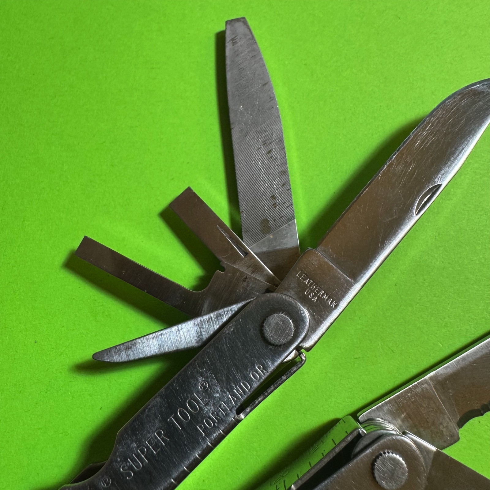 Leatherman Super Tool Plier Multi Tool Pocket Knife Stainless EDC #697