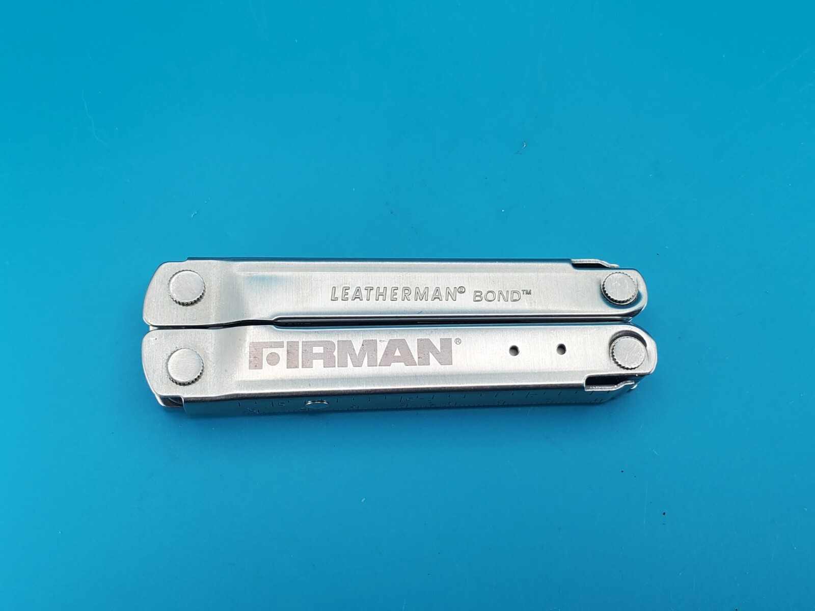 LEATHERMAN Bond Multitool, Stainless Steel Everyday Tool! *FIRMAN*