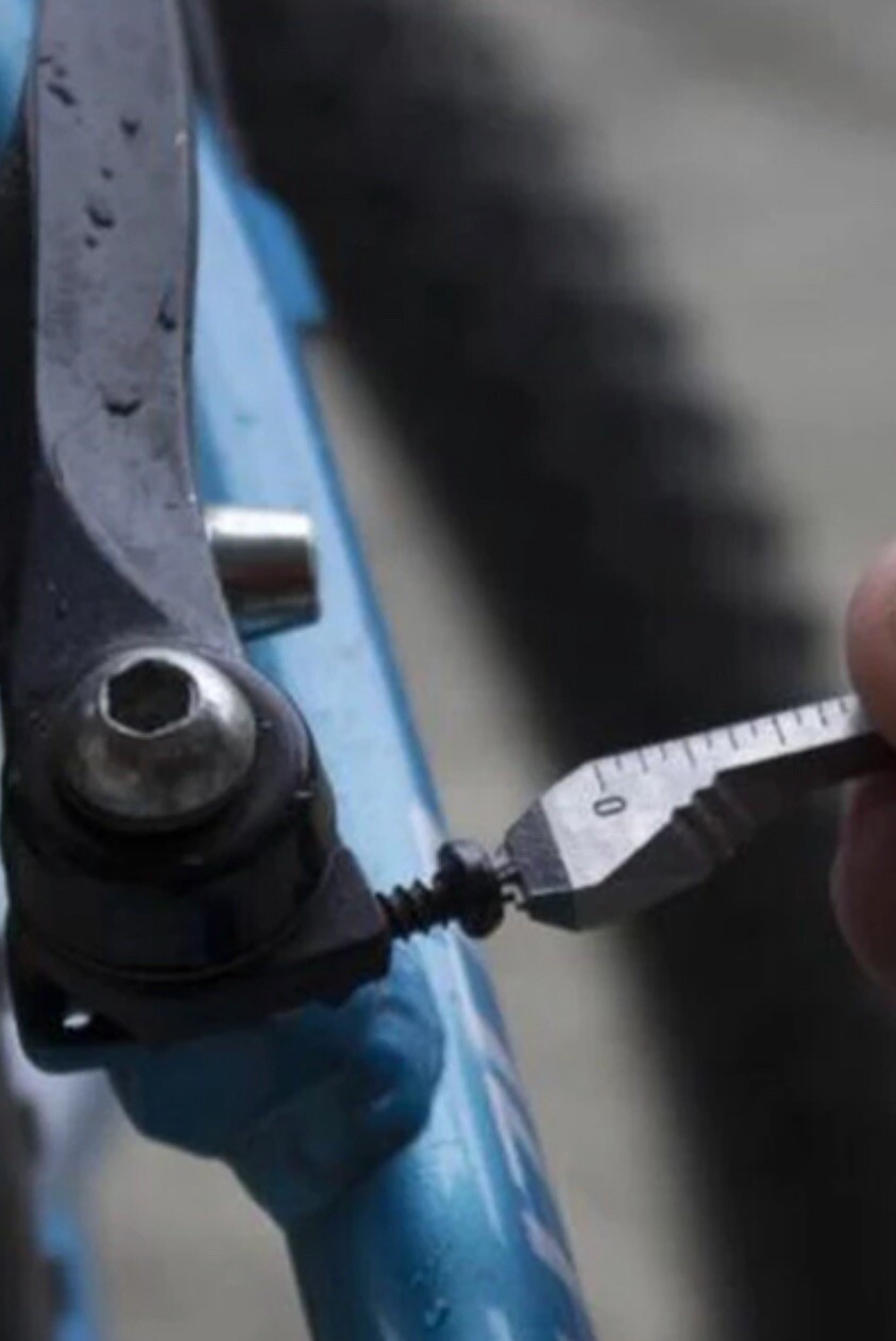 24-In-1 Multifunctional Tool Outdoor Screwdriver Bottle Opener