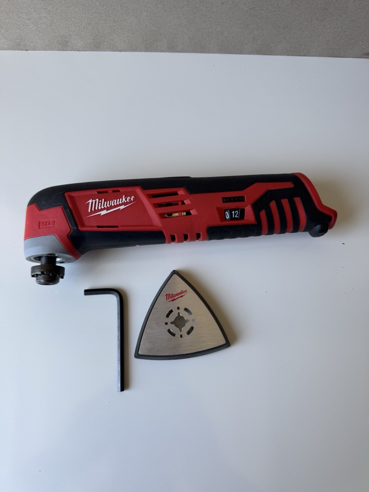Milwaukee 2426-20 M12 Multi-Tool (Tool Only) USED Works Great! Oscillating 12v