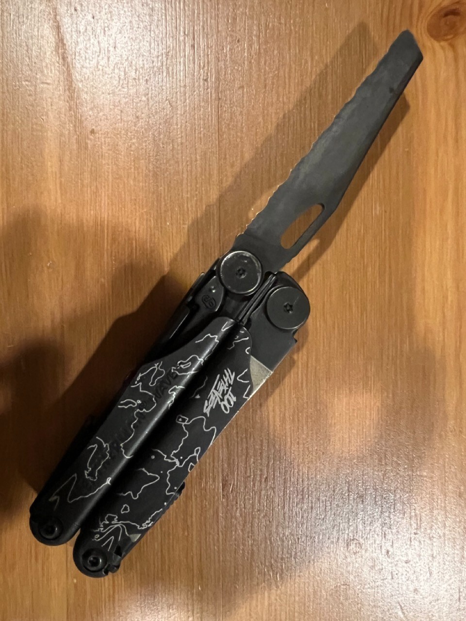 Leatherman Wave+ Plus 100Thieves Edition Multitool Rare Wave