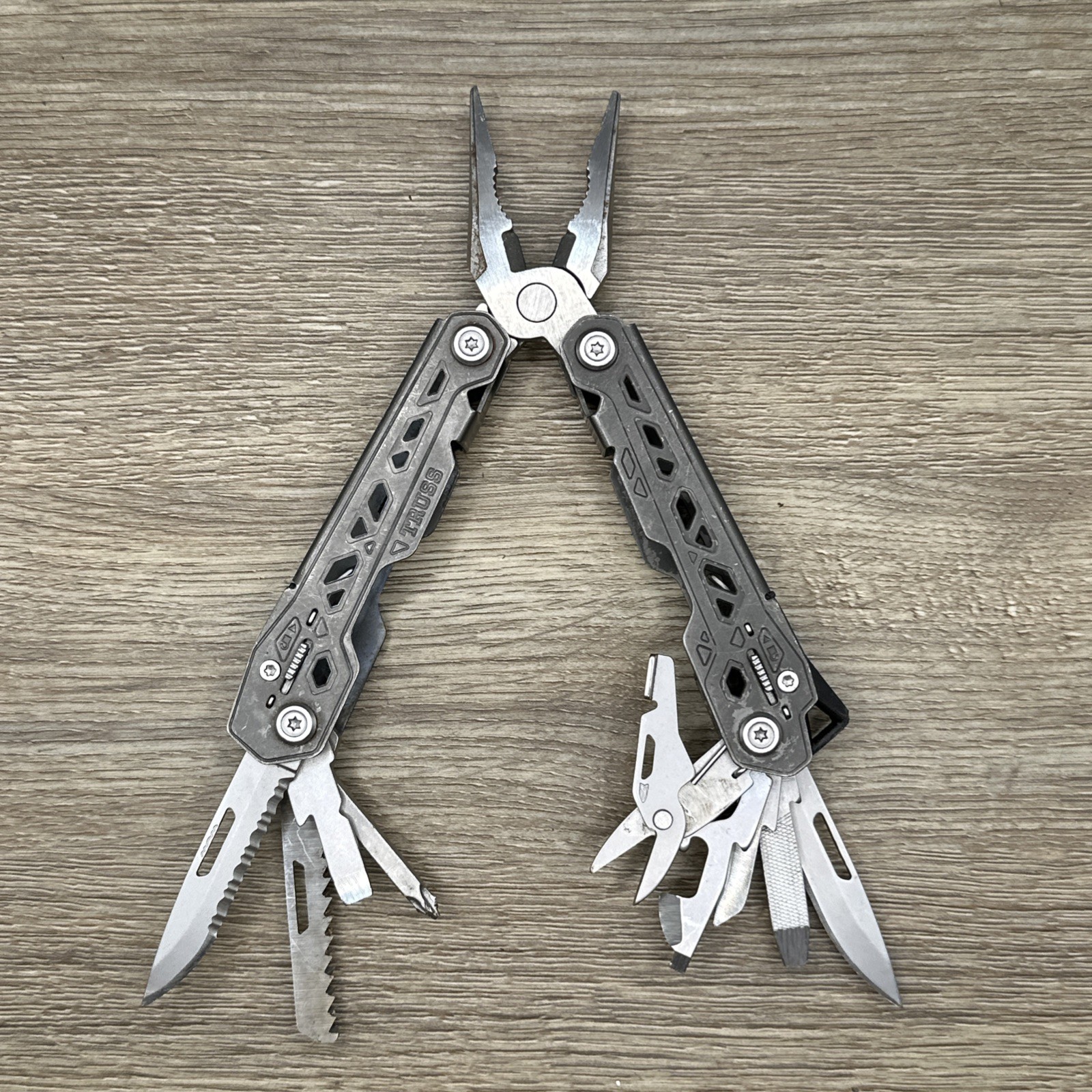 Gerber Truss Multi-Tool Pliers Knife Folding EDC FAST SHIPPING!
