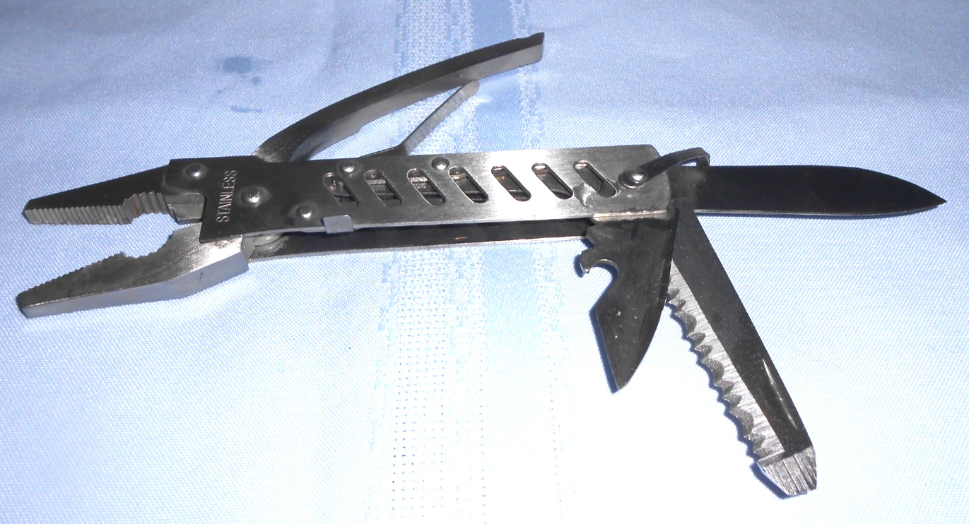 Stainless Multifunctional Hiking Tool Pliers Use