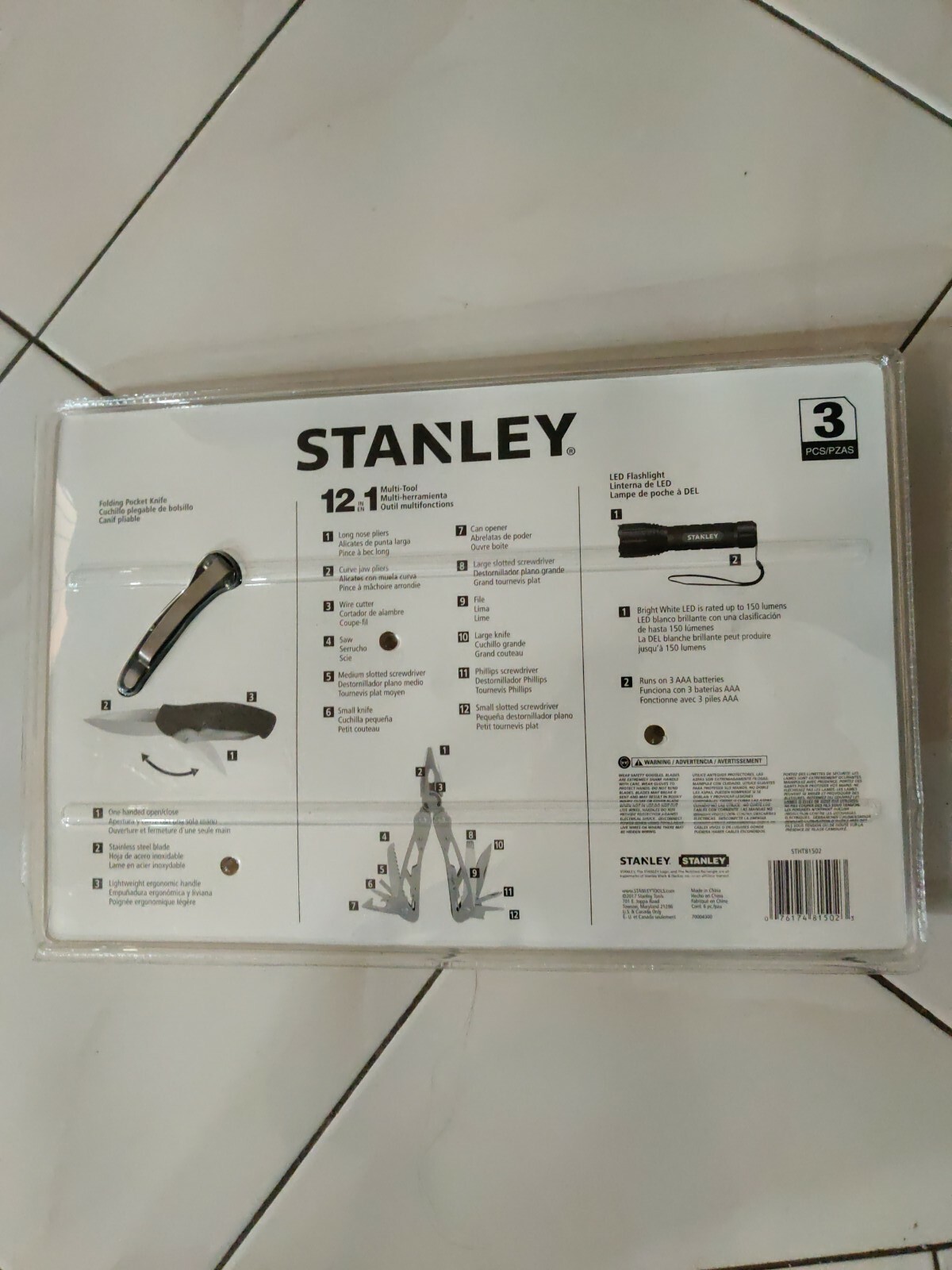 Stanley 12 in 1 Multi Tool Folding Pocket Knife 150 Lumens LED Light Set
