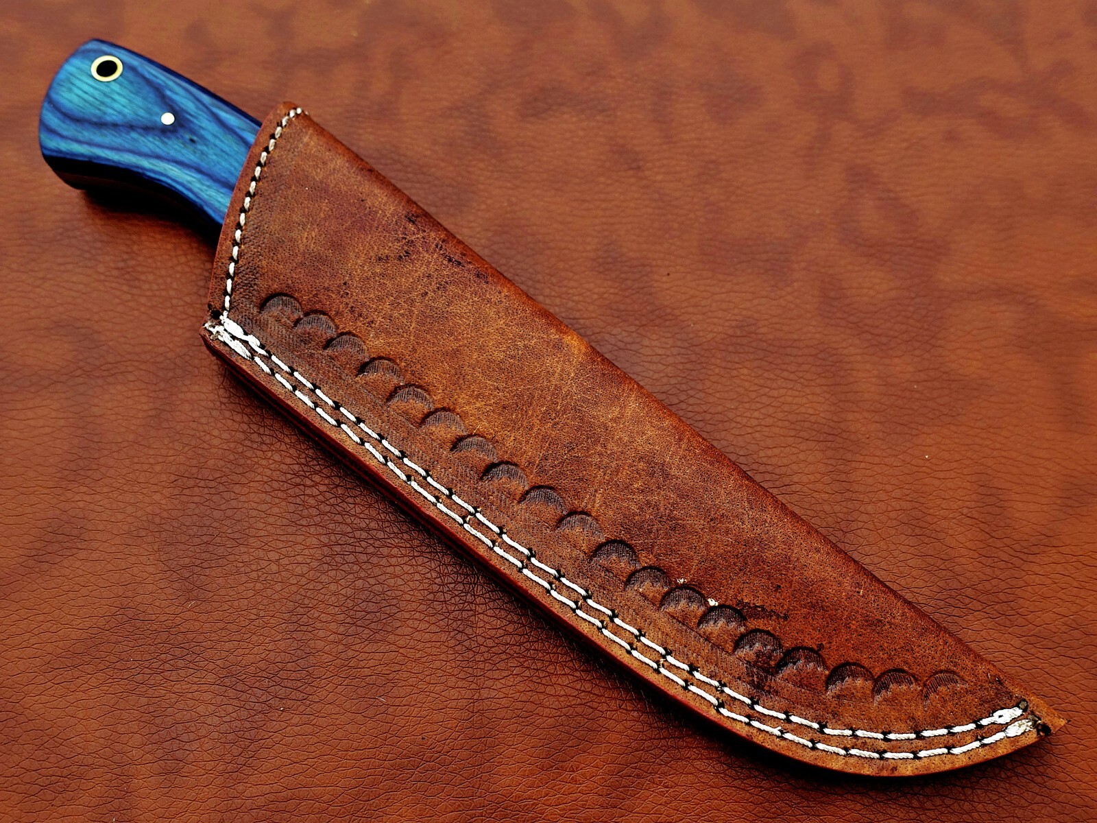 9.5″ Rain drop Damascus steel Blue wood scale Skinning knife W/ Leather sheath