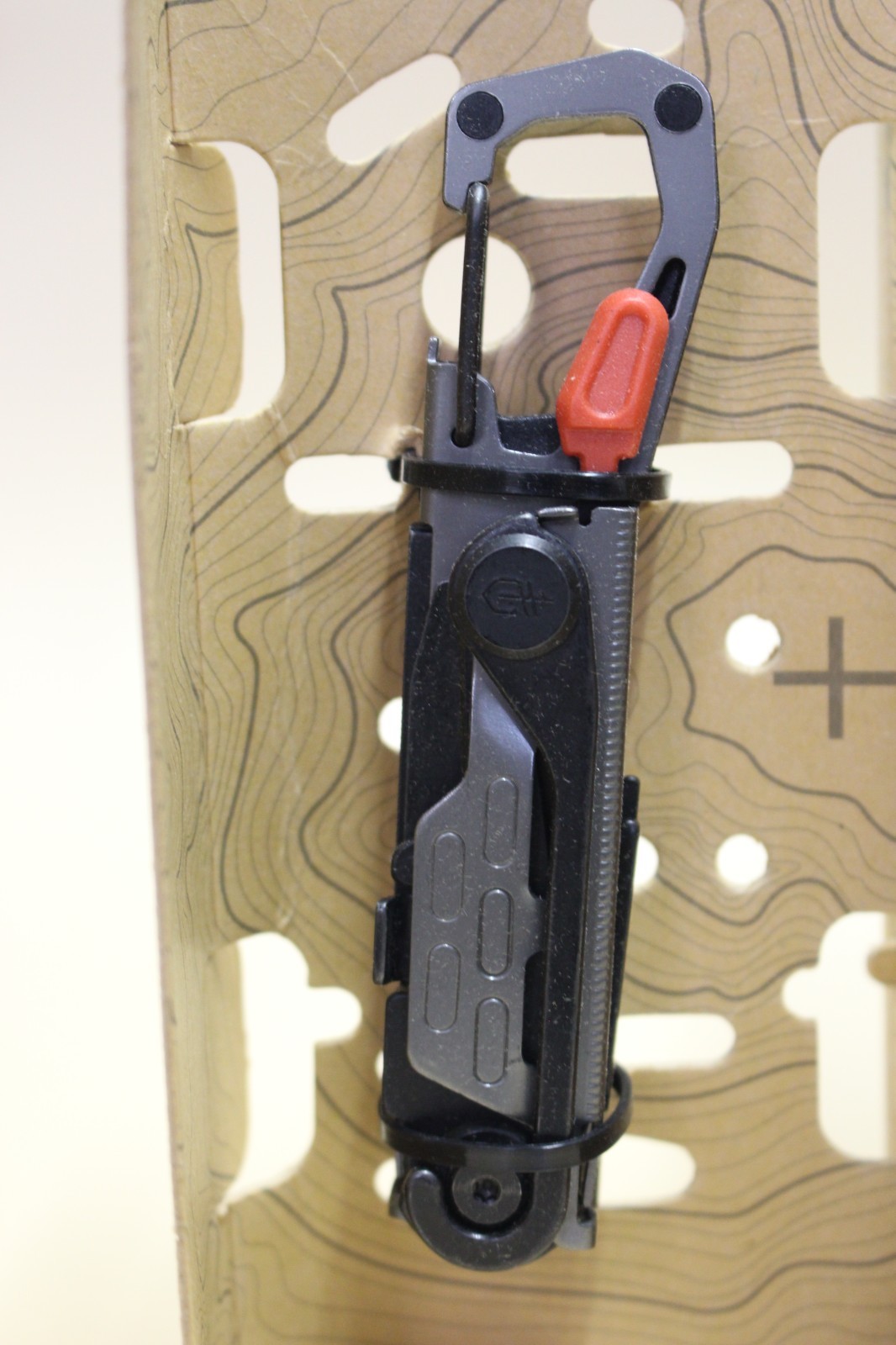 NEW IN BOX GERBER STAKE OUT GRAPHITE 11-IN-1 MULTITOOL FREE FAST SHIPPING