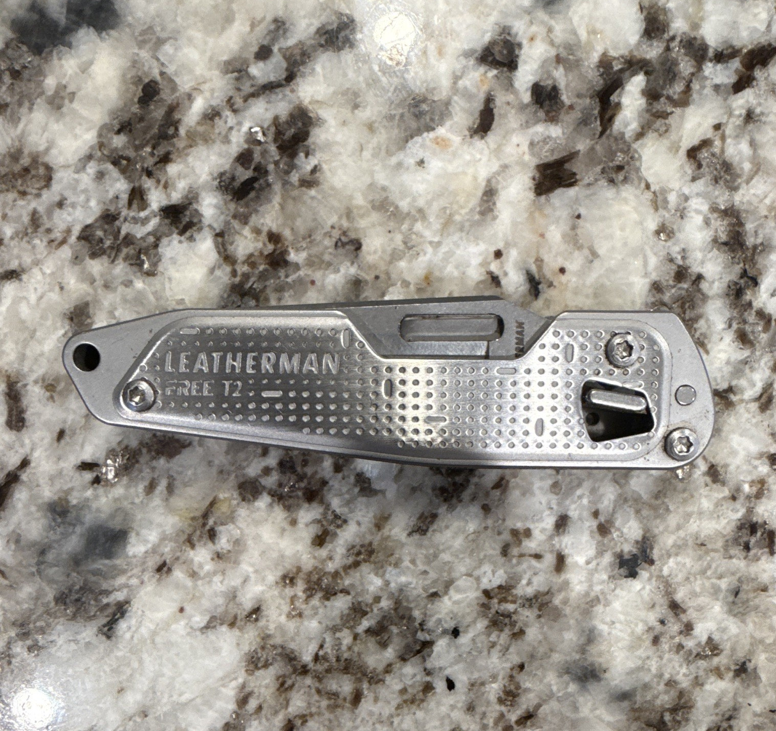 Leatherman FREE T2 Silver Multi-Tool 5 Tools, 2.2in Straight Blade, Clip