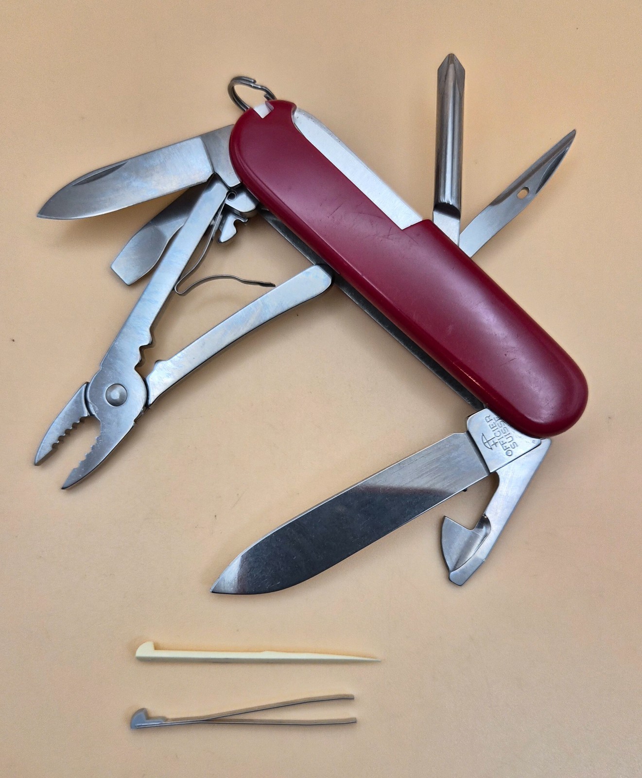Victorinox MECHANIC Swiss Army Knife – Good Condition