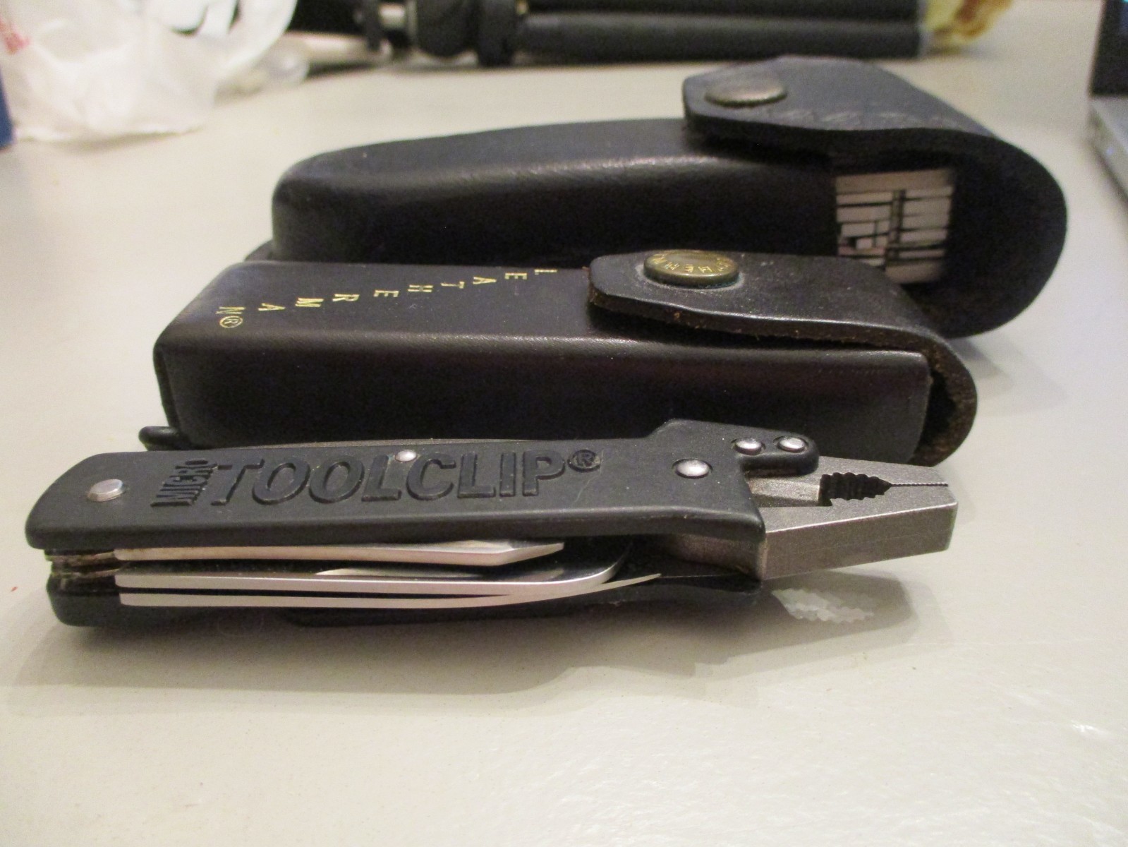 MULTI-TOOL SET (3) GERBER MP800 LEGEND+LEATHERMAN+SOG w/2 LEATHER CASES – NICE!
