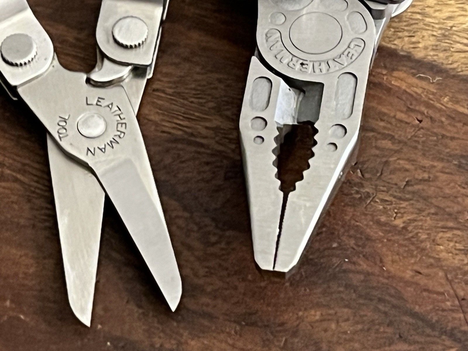 Leatherman Skeletool & MICRA MultiTools SUPER NICE! w/New Sheath