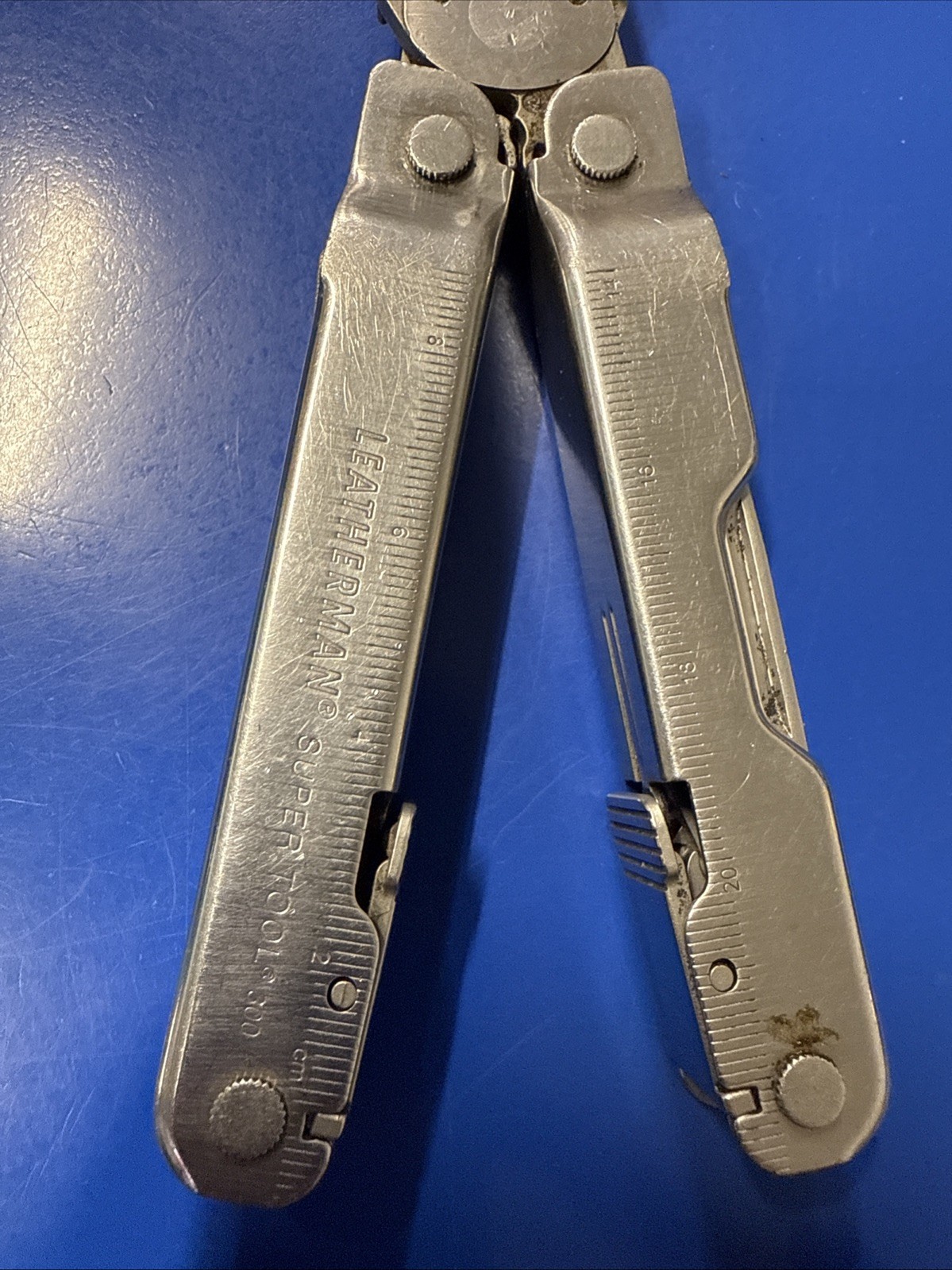 Leatherman Super Tool 300 Multitool Tool No Sheath