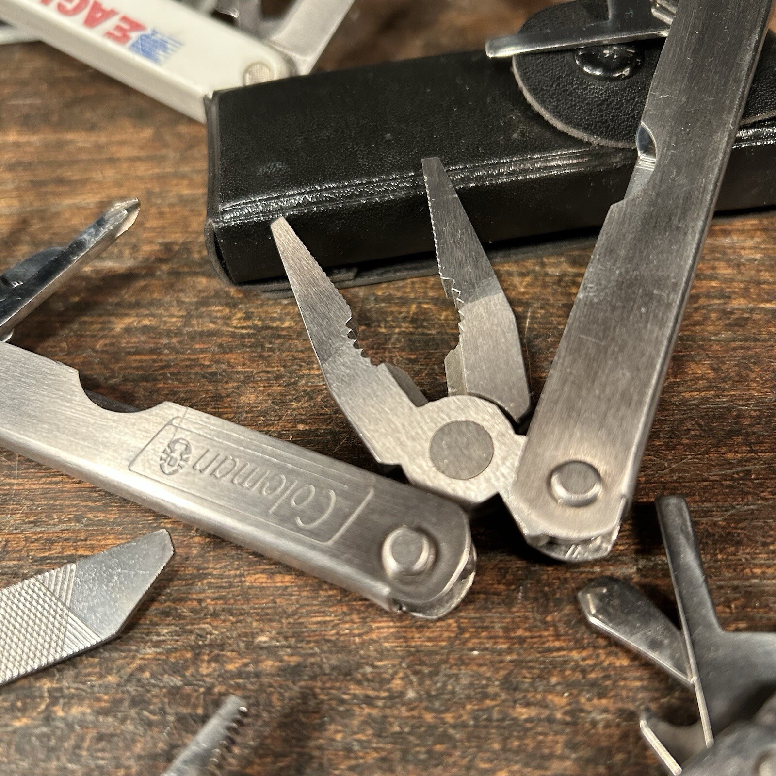 Vintage Multi Tool Lot (4) Knife Pennzoil Eagle Coleman American Camper