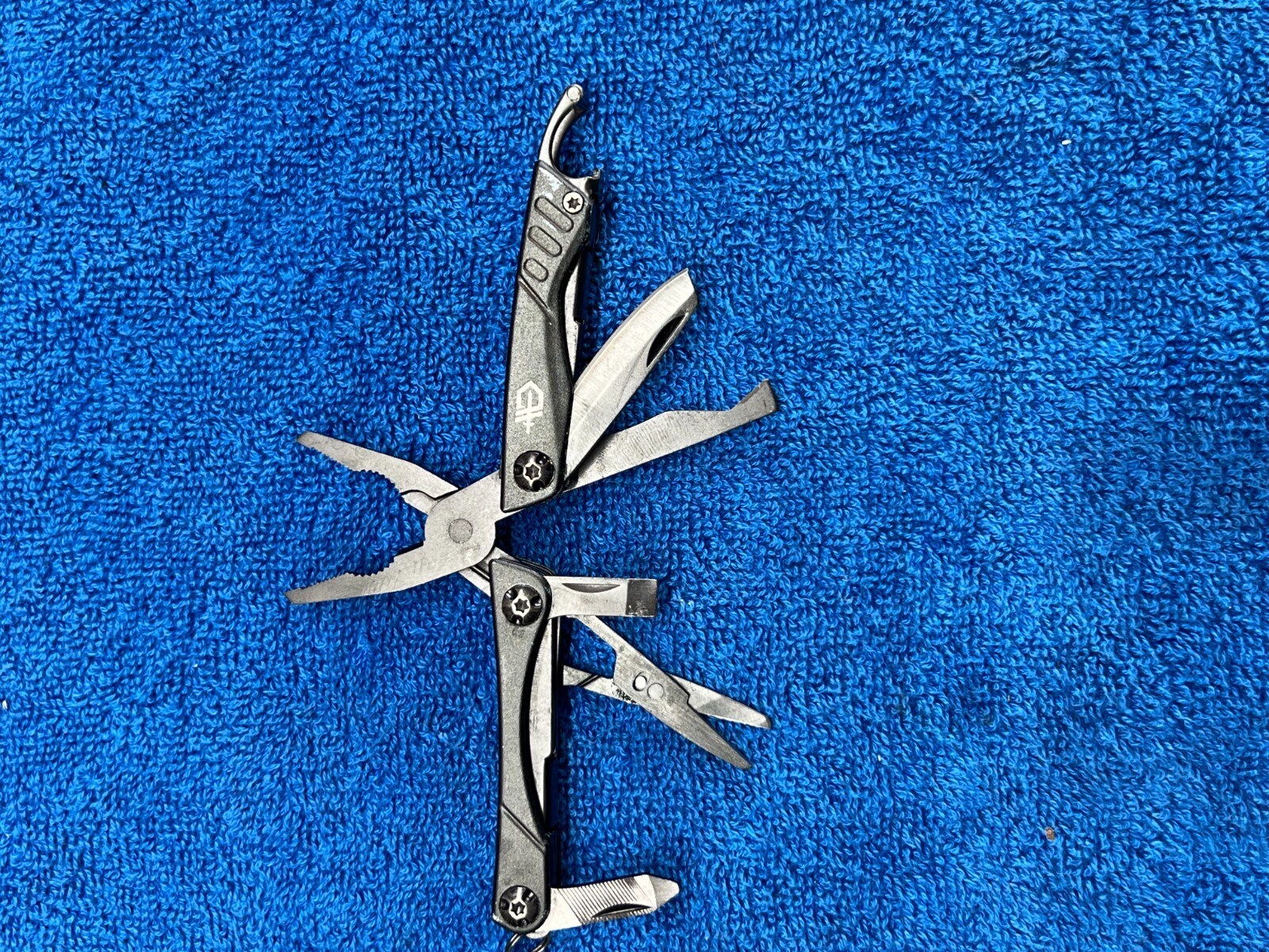 GERBER MICRO MULTI TOOL DIME BLACK COMPACT & LIGHTWEIGHT GENTLY USED 30-G0469