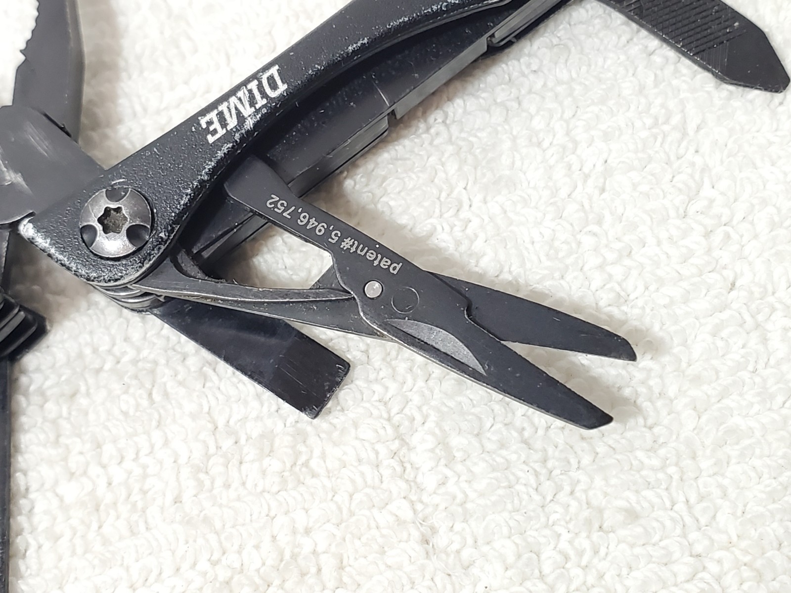 Gerber Dime Black Mini Multi-Tool Black Compact Keychain Pliers Scissors Tool