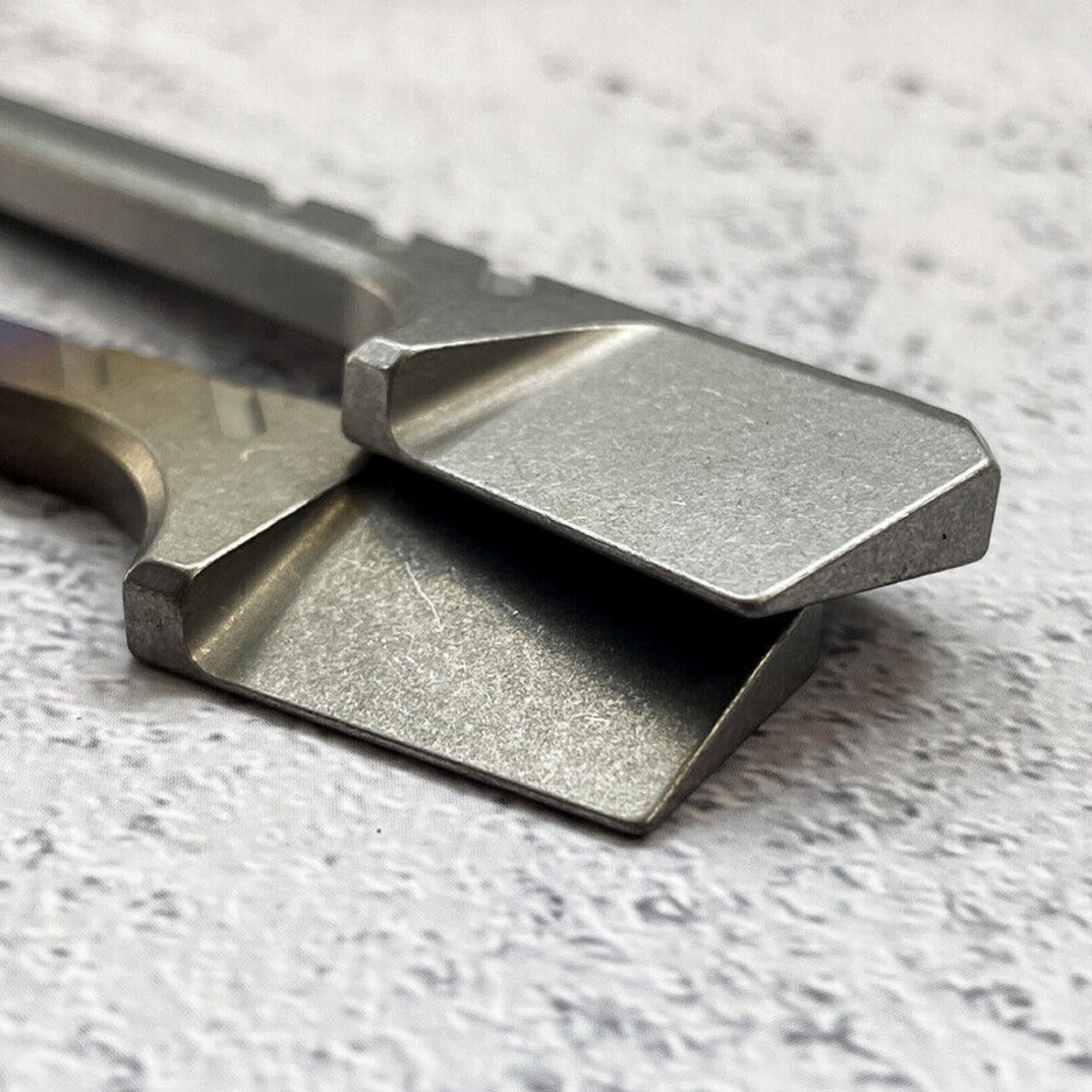 Titanium Alloy Pocket Folding Knife D2 Steel Blade Outdoor EDC Keychain Tool
