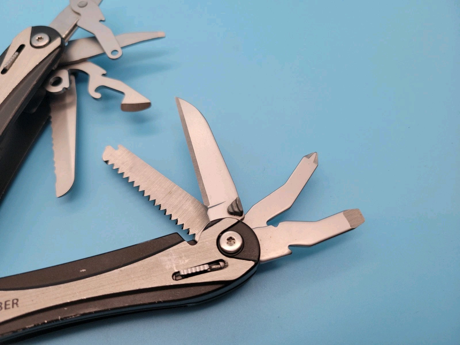 Gerber Method Multi-Tool – Spring Loaded Pliers, Scissors, Knife – DISCONTINUED
