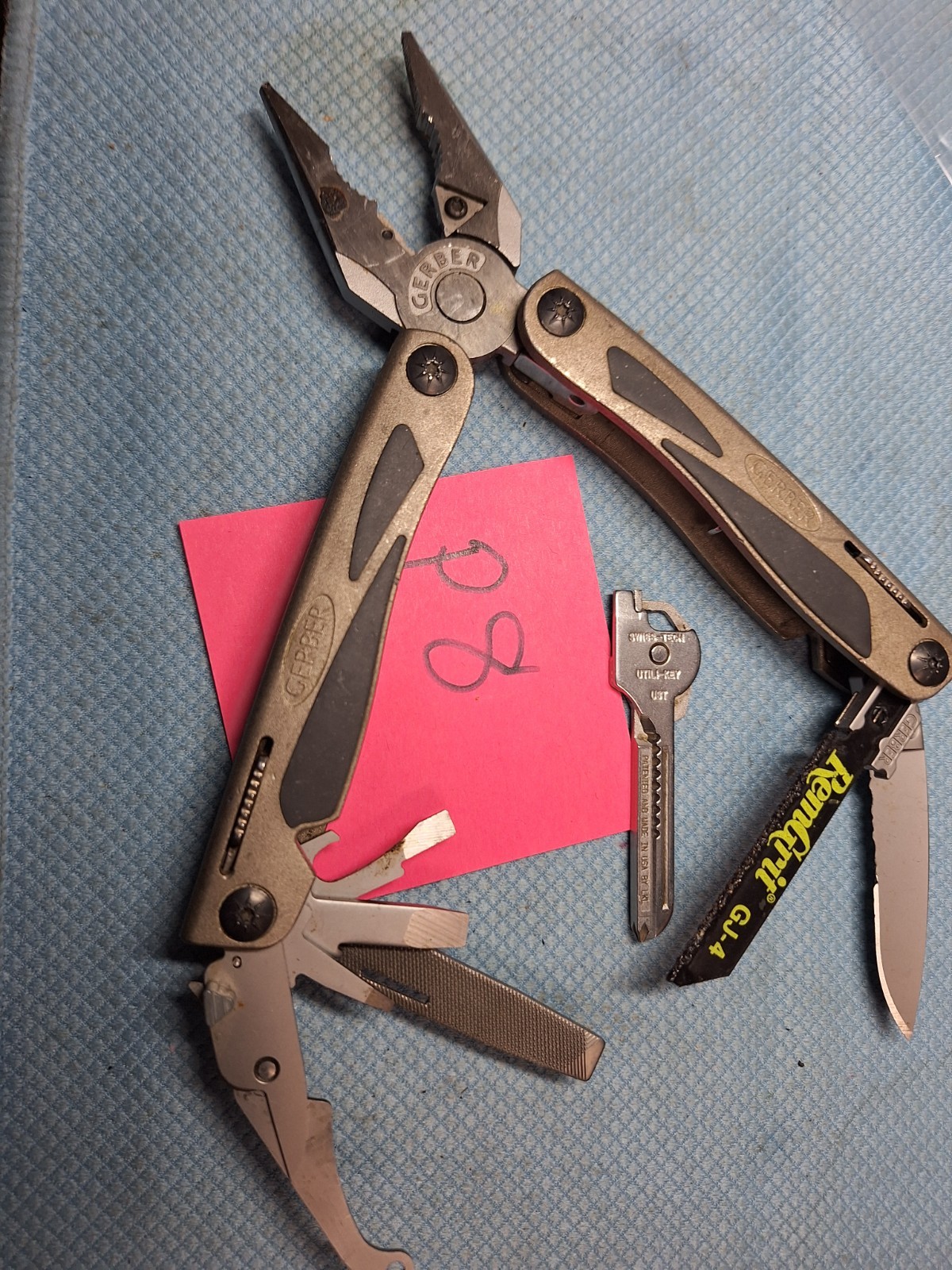 1 Vintage Gerber Legend U.S.A. Multi Tool Fishing Camping excellent lot P8