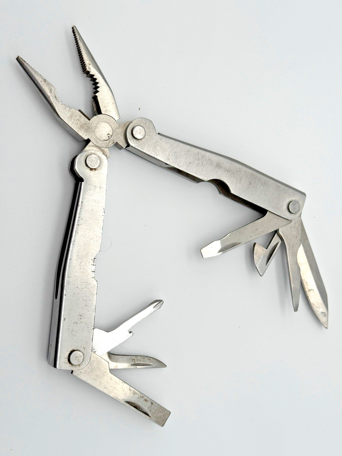 ALLTRADE 9in1 STAINLESS STEEL DELUXE MULTI-FUCTION TOOL