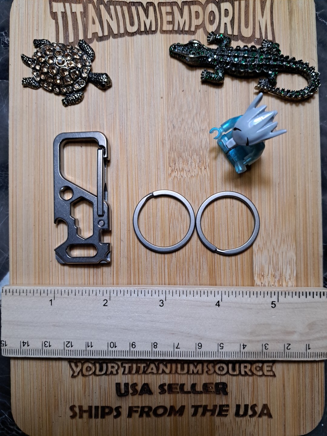 EDC TITANIUM CARABINER MULTI-TOOL