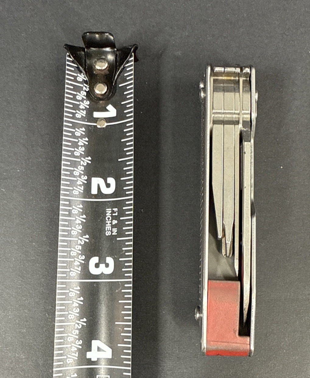 Leatherman FREE T2 Pocket Knife Multi-tool! Red distressed look