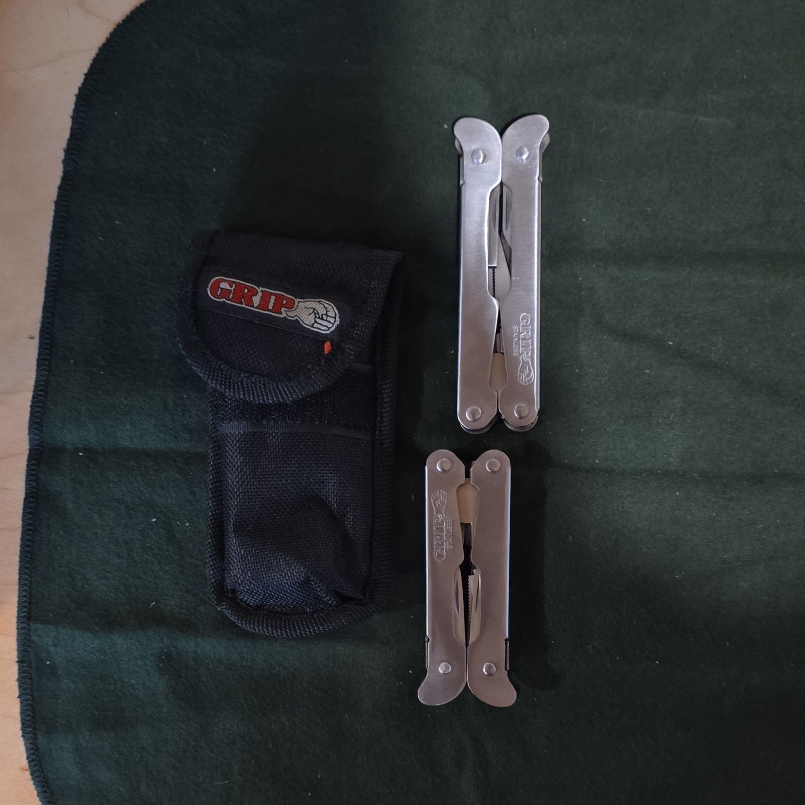 GRIP Stainless Steel Multi-Tools Plier Knife Screwdriver Silver Sheath