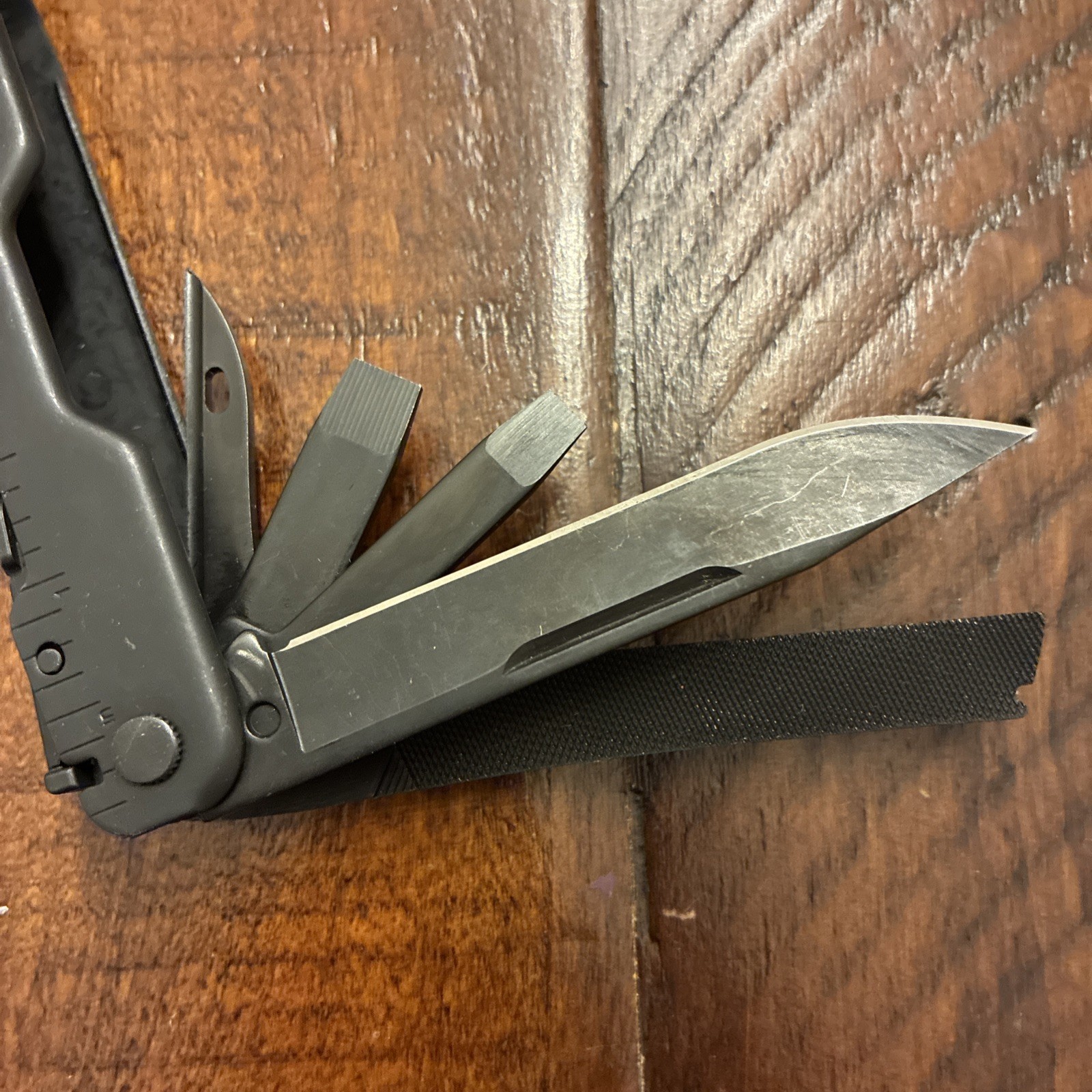 Leatherman Super Tool 300 Multitool Black Oxide – Excellent