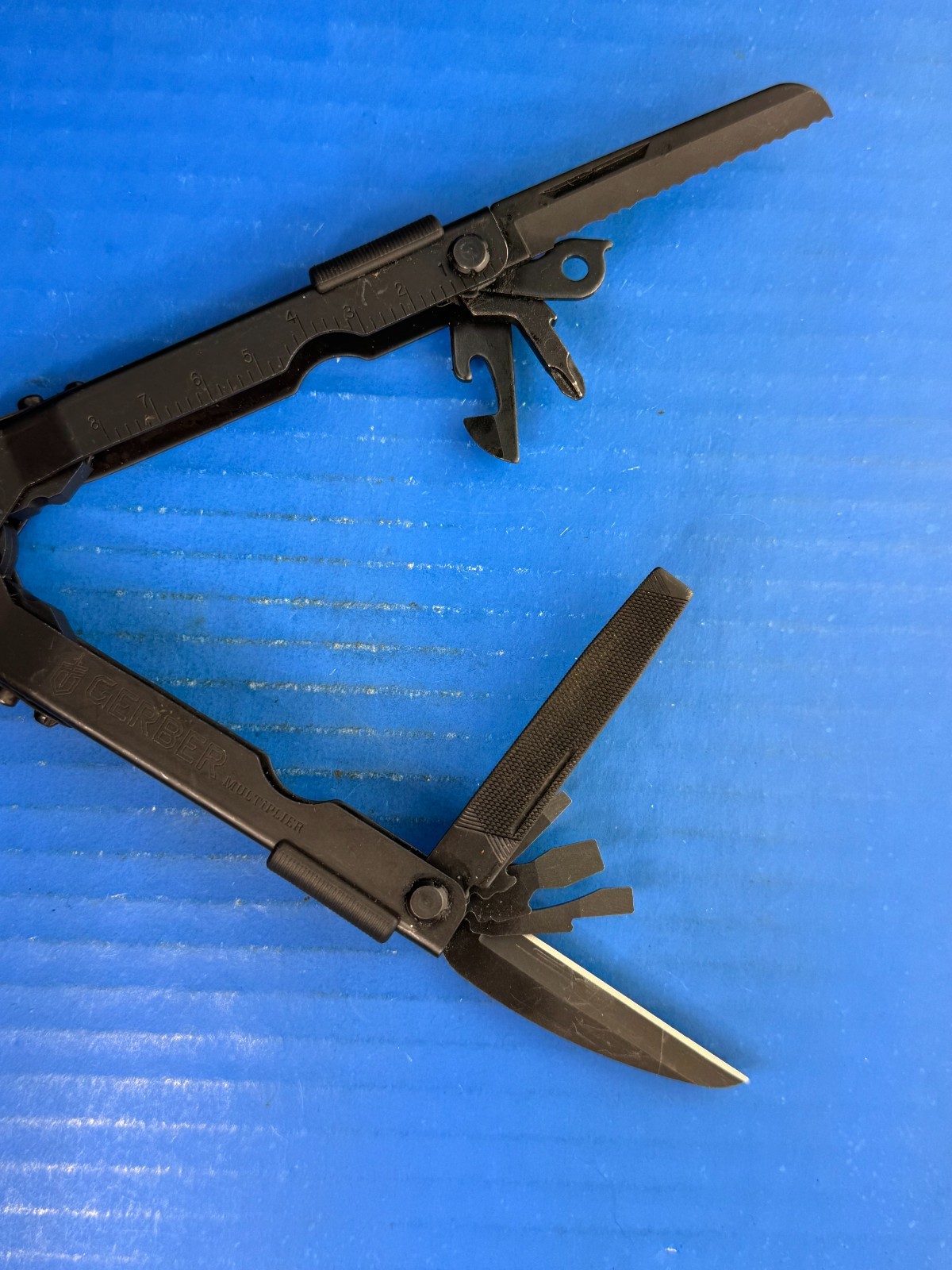 Gerber Multiplier MP600 Multi-Tool Black Needle Nose Pliers