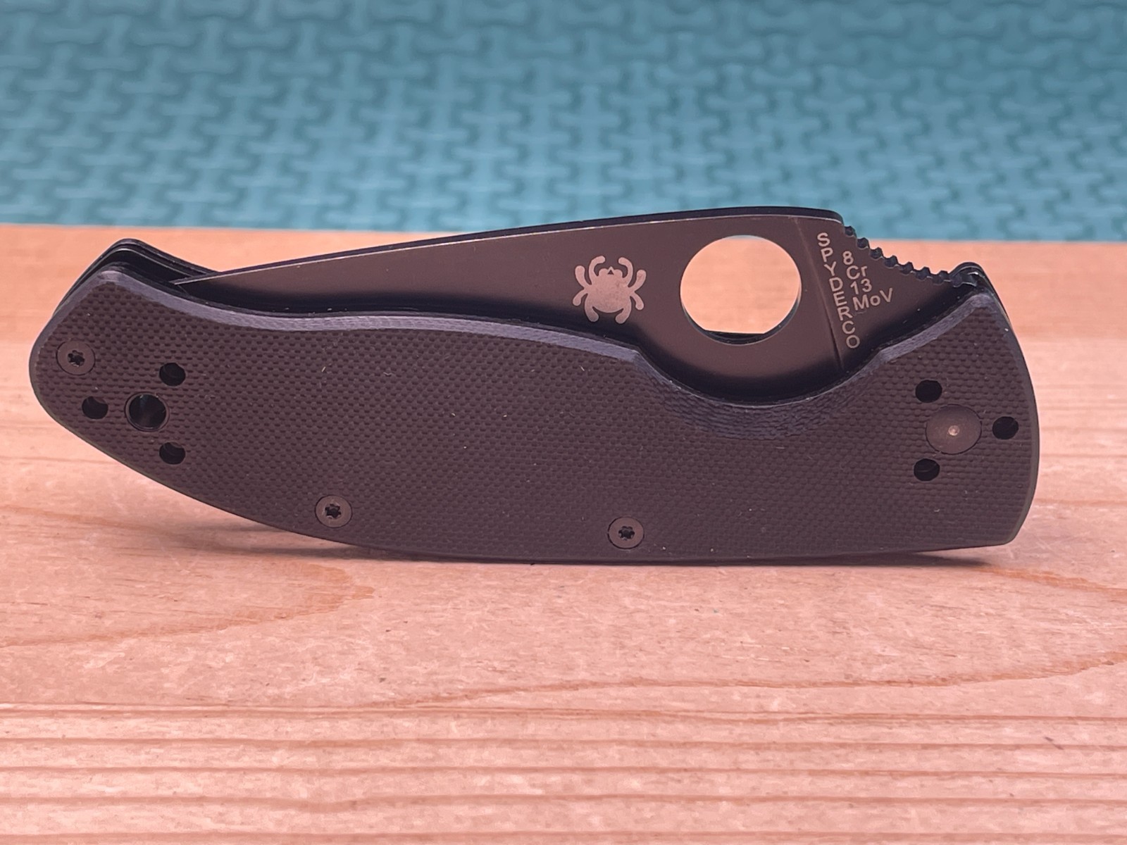Spyderco Tenacious Folding Pocket Knife 8Cr13MoV Black Partially Serrated Blade