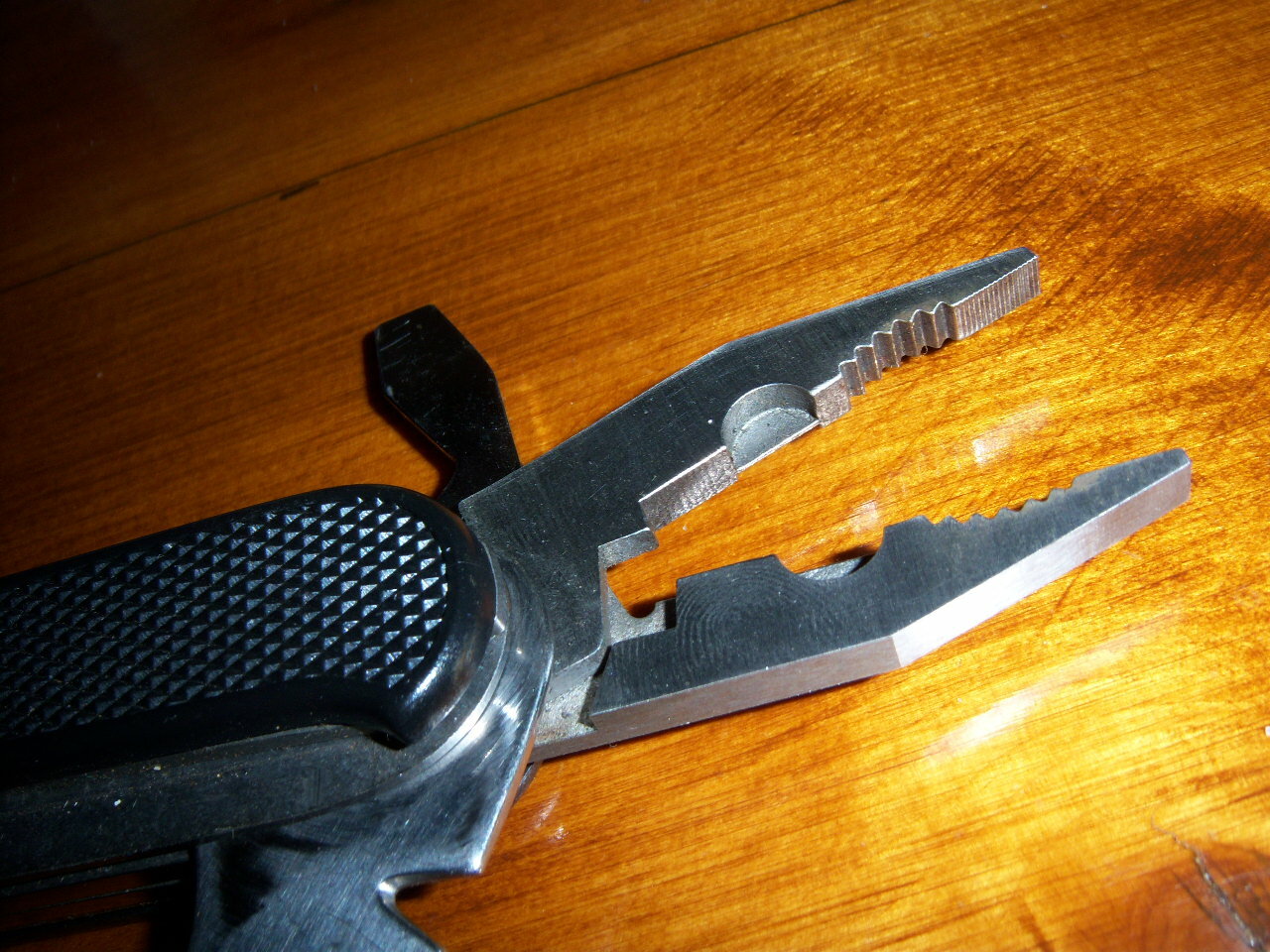 Carolina Multi Tool Folding Pocket Knife