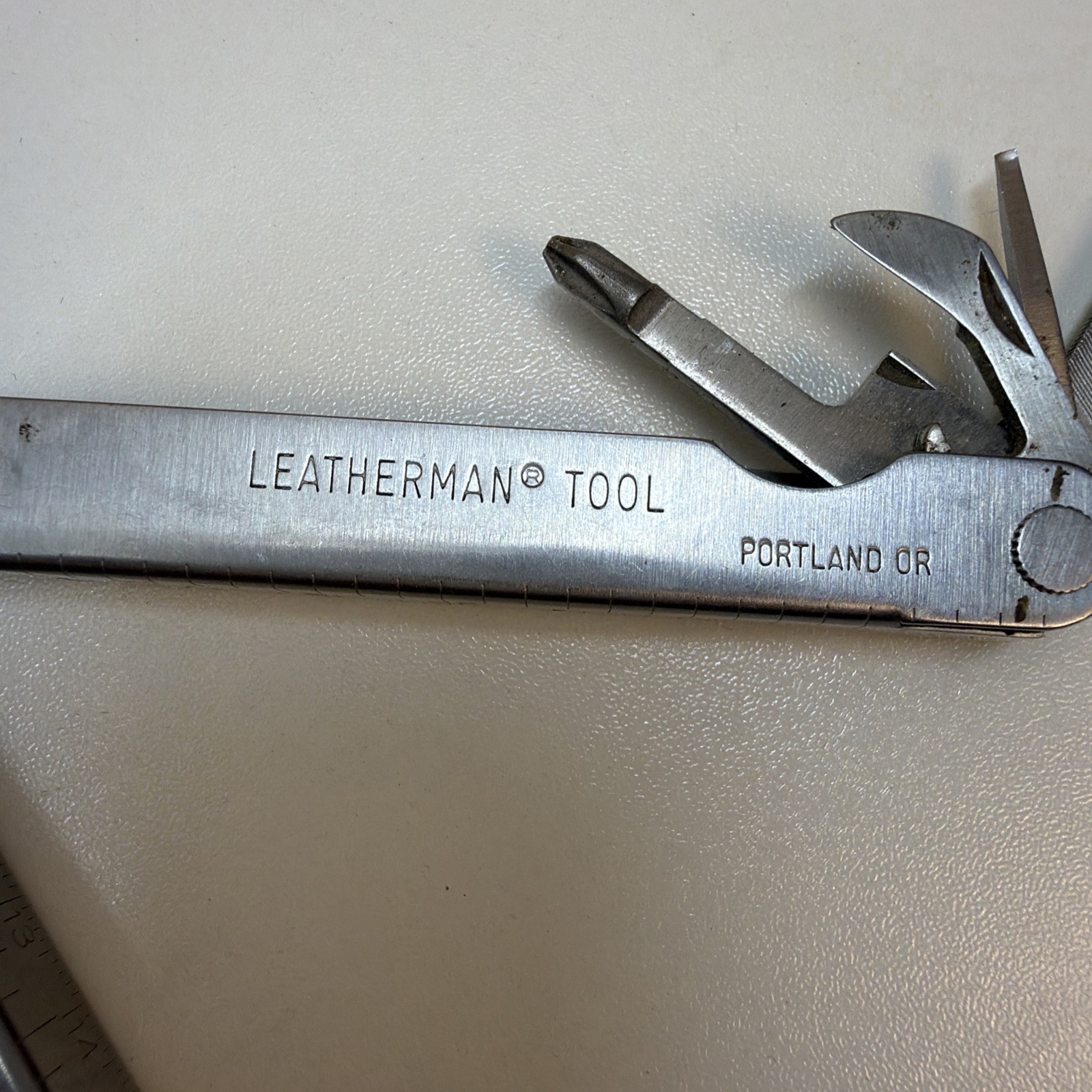 Vintage Leatherman Tool Multi-Tool Pocket Survival Tool Knife USA – Bin SM