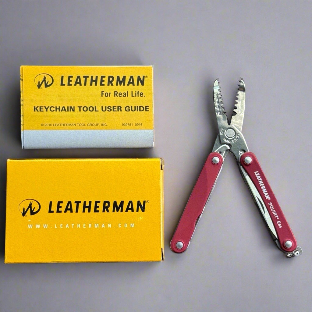 New, Leatherman Squirt ES4 RED multitool for electricians
