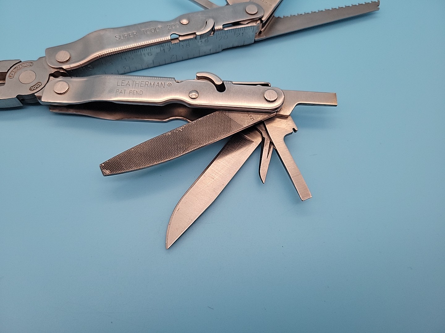 Leatherman Super Tool 200 Multi-Tool – Dated 1203 – Pliers, Knife, Saw, File