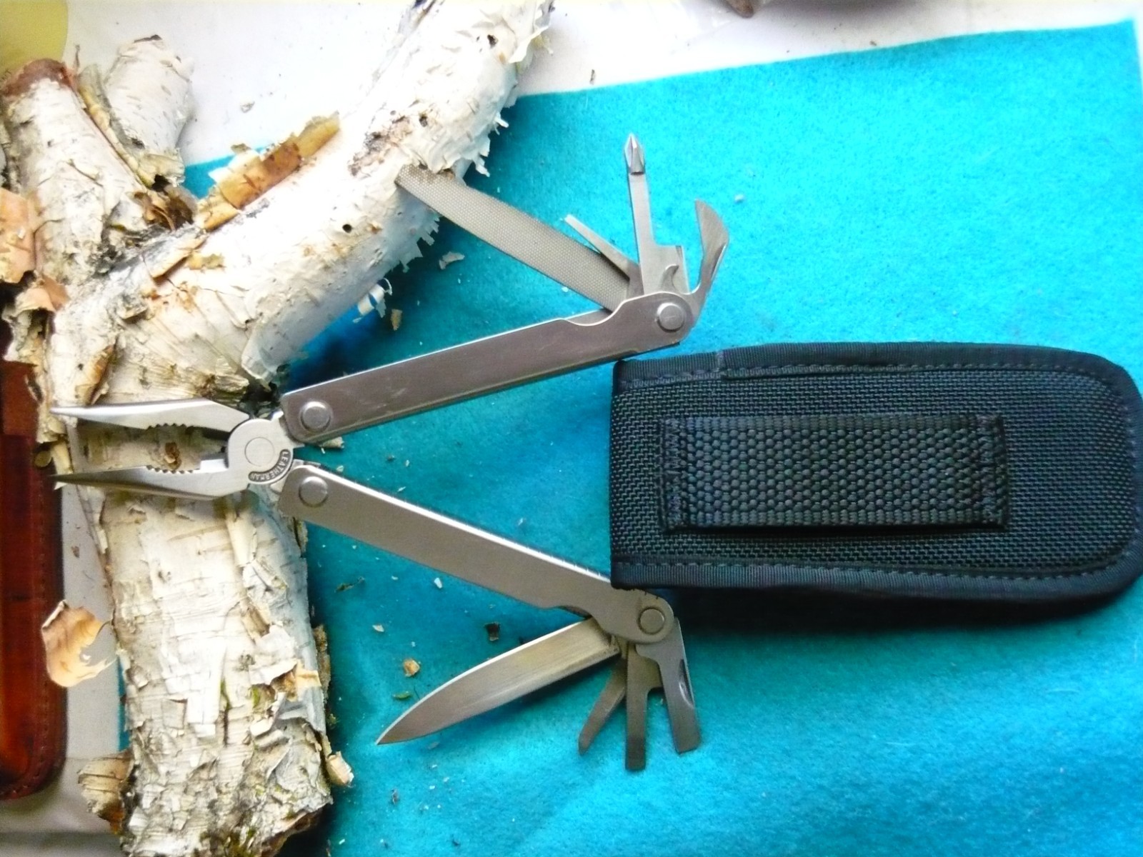 ***Leatherman BIG LETTER PST Multi-Tool -Japan W/SHEATH***