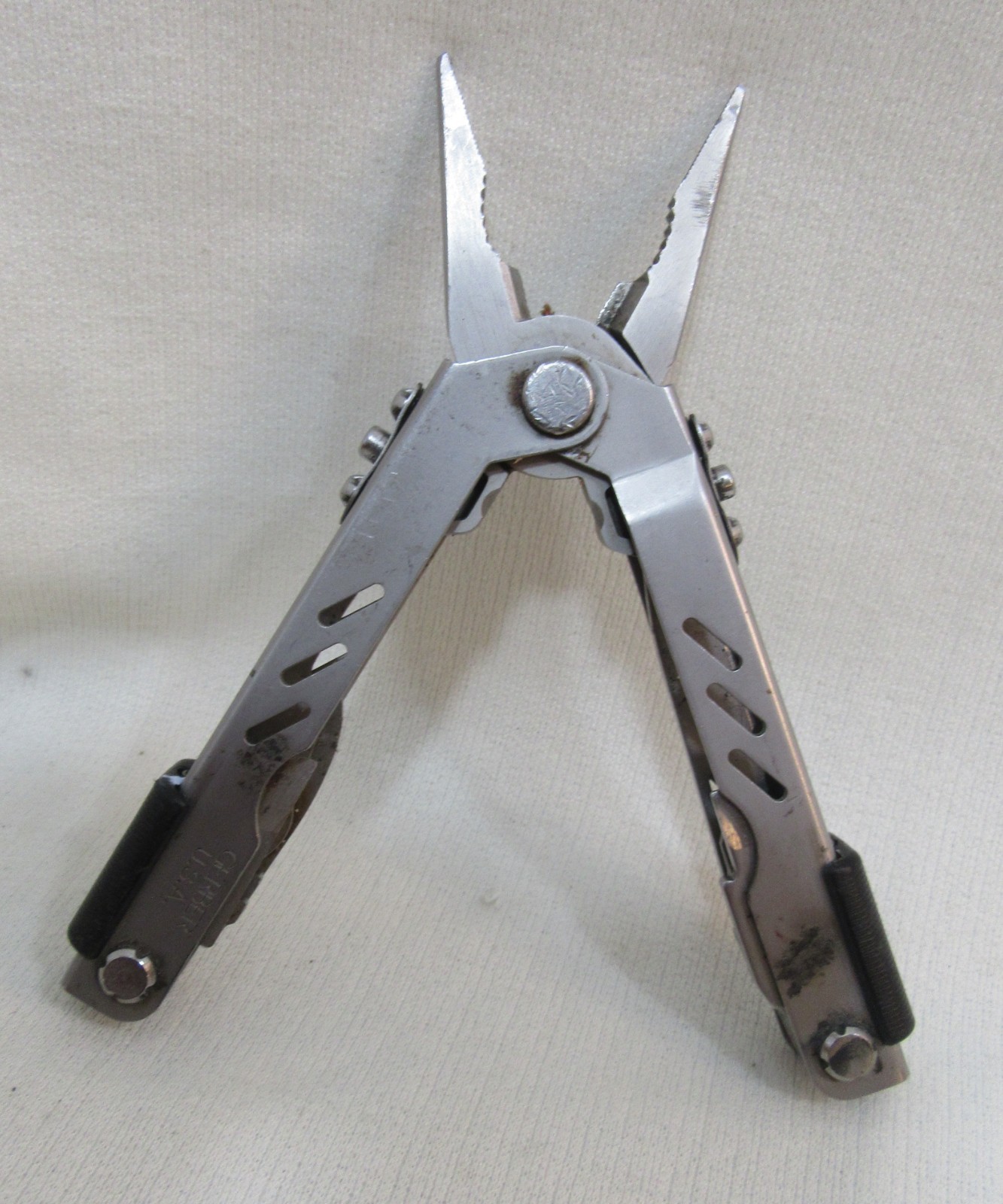 Gerber MP400 Compact Sport Multi-Tool – Silver