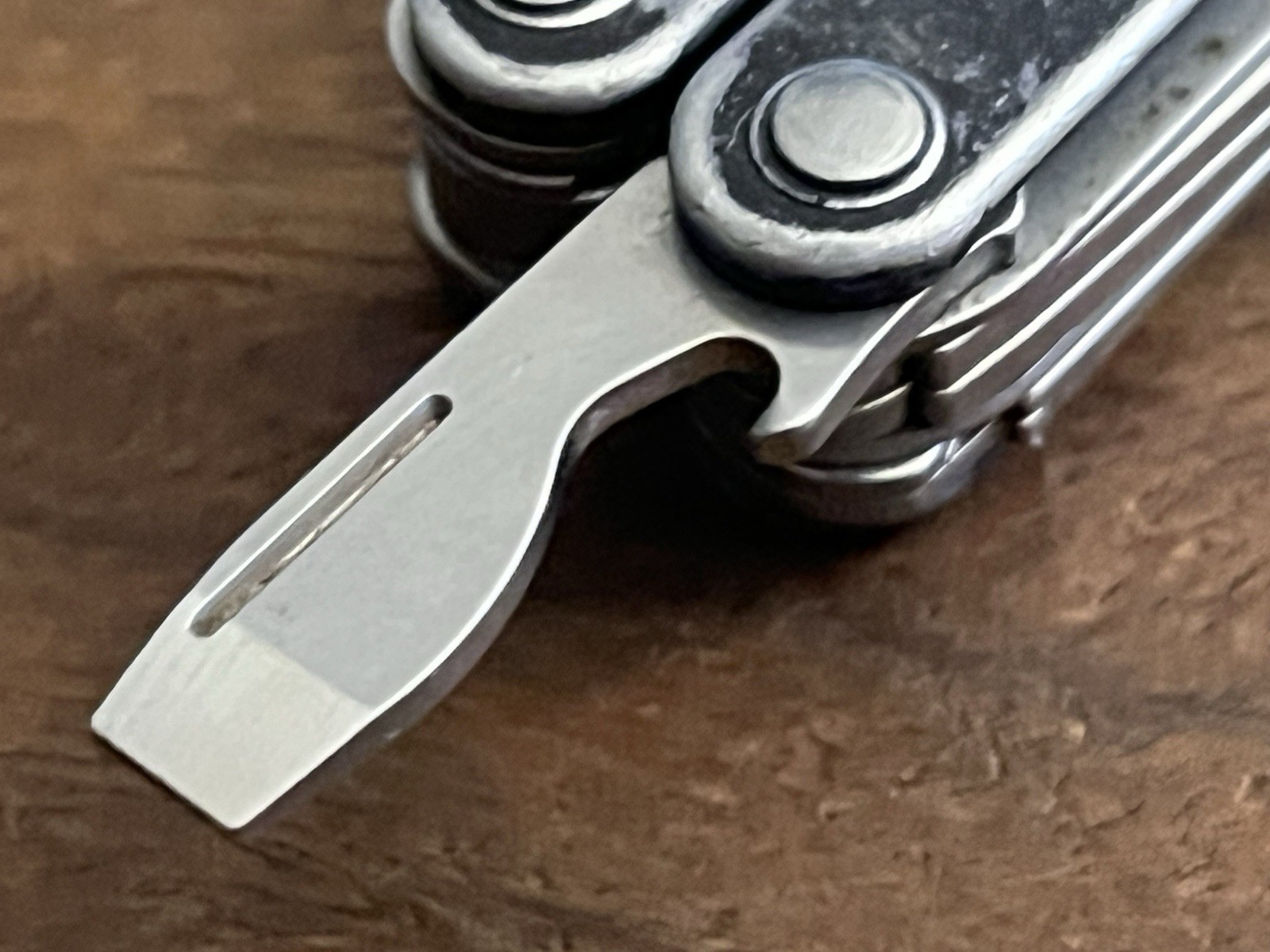RETIRED Leatherman Squirt PS4 MultiTool Black DISCONTINUED
