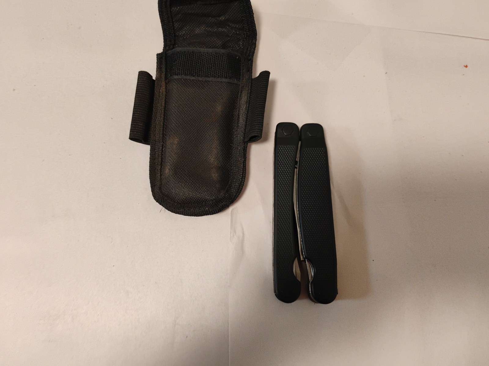 Multi Tool Handyman Club Of America Item Code DYLMMT, No Box But Comes With Case