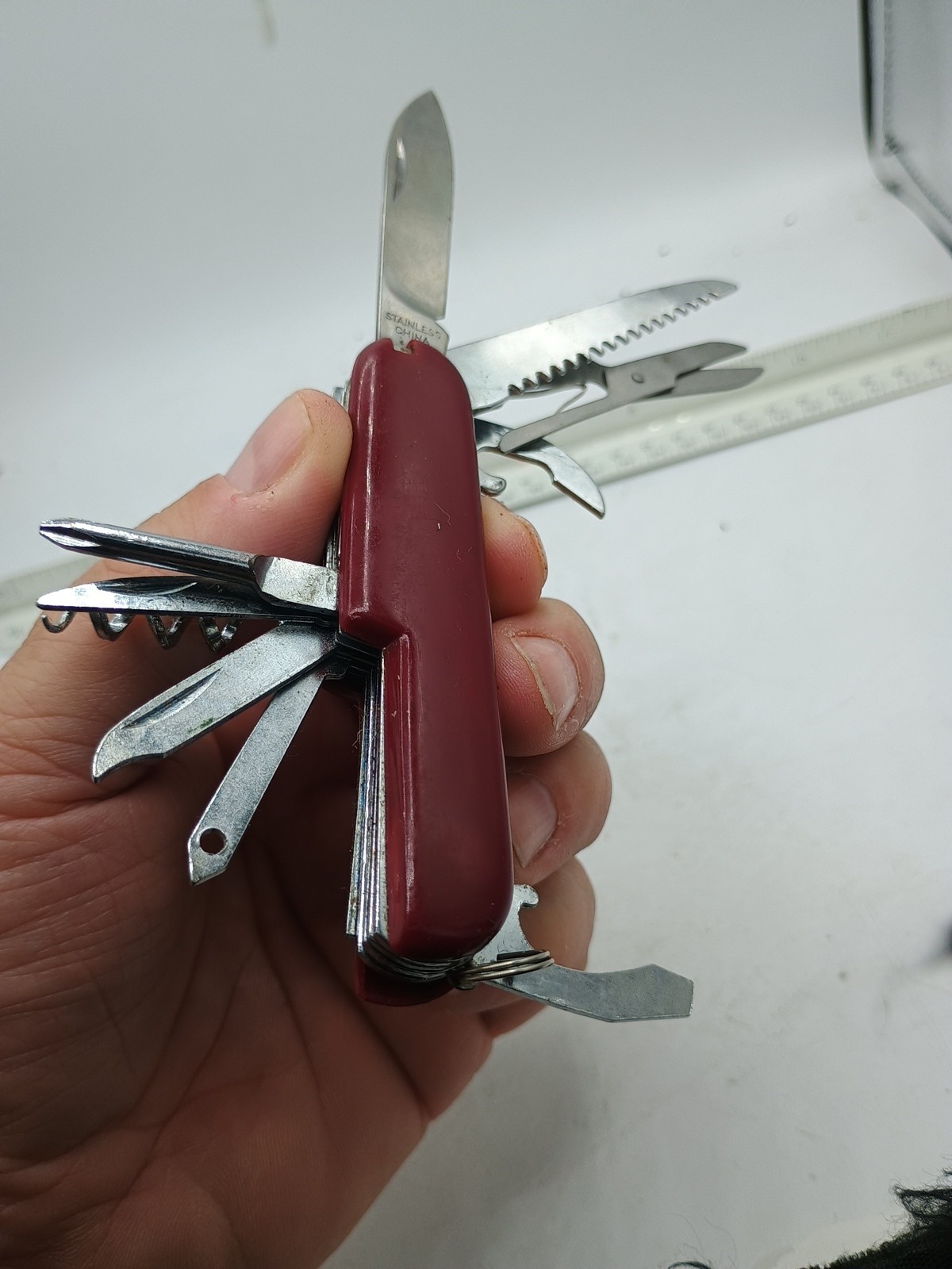 Multi-Tool Pocket Knife Multi-Purpose with 8 Functions. Vtg